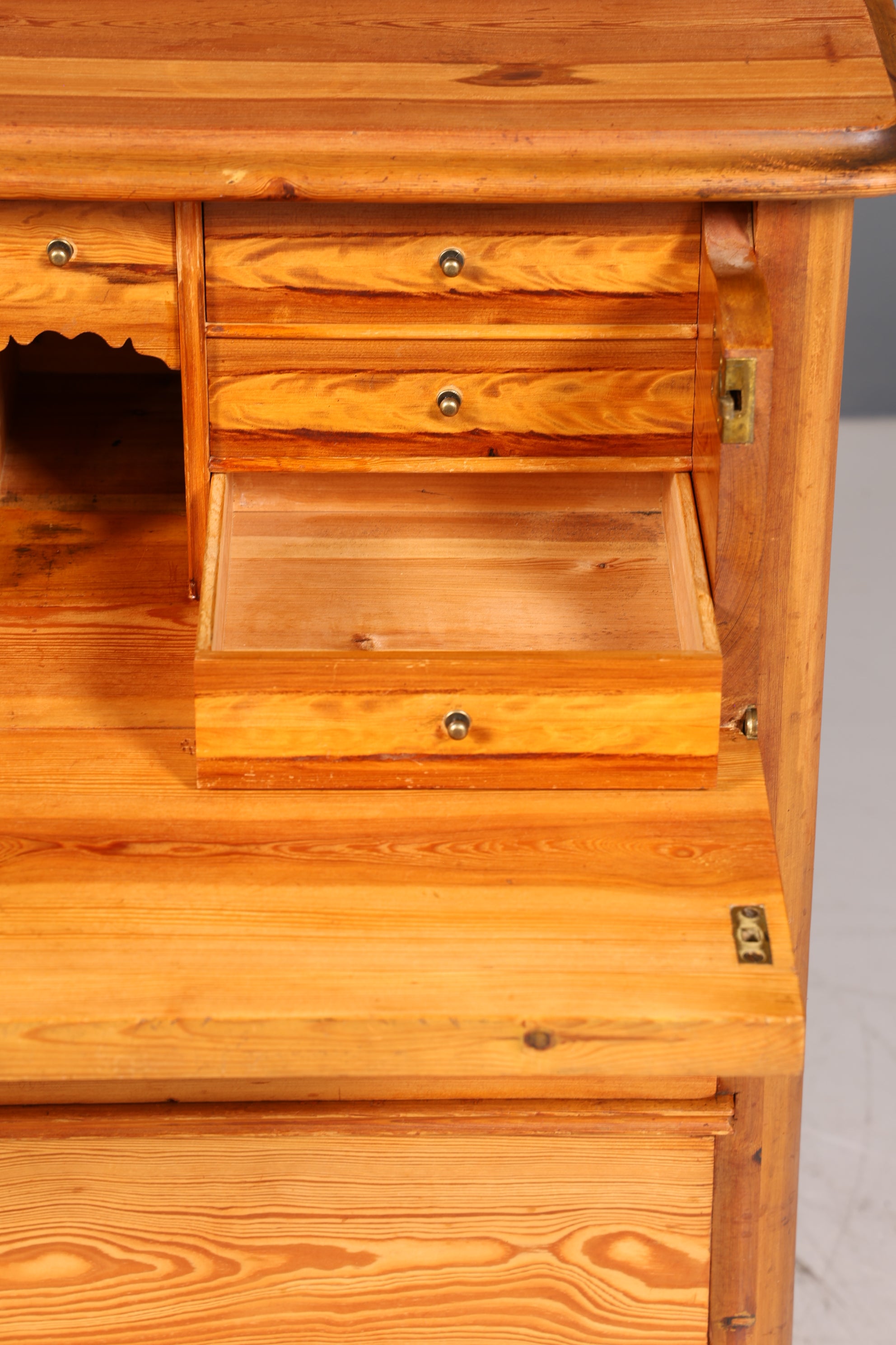 Stilvolle Biedermeier Kommode Antik Schrank Schubladenkommode Weichholz Wäschekommode