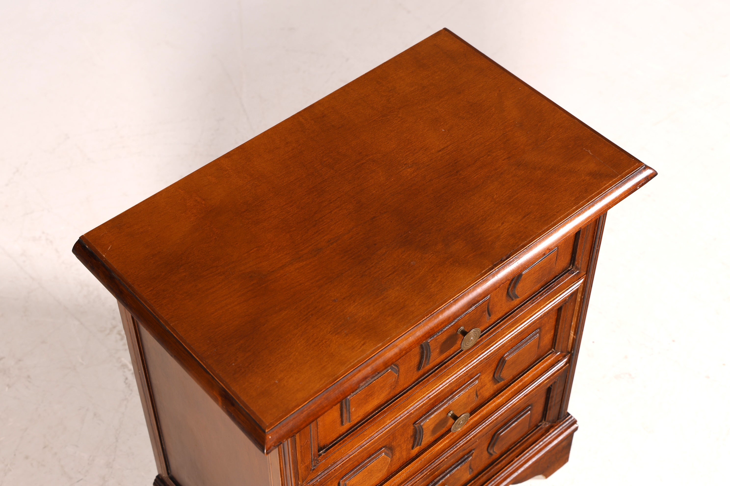 G111 Finish Wunderschöne Englische Kommode Holz TV Schrank Antik Sideboard