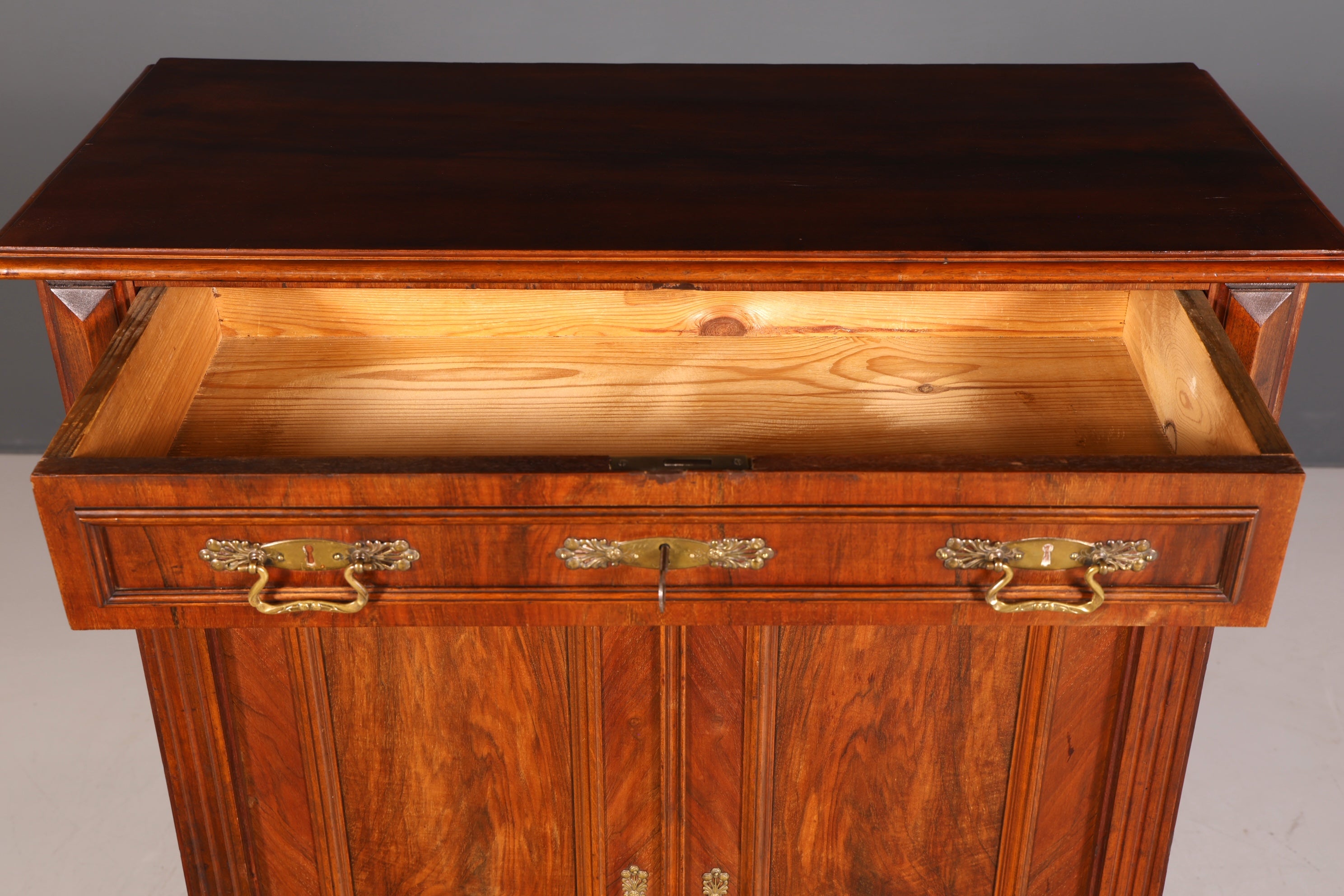 G124 Finish Traumhaftes Gründerzeit Vertiko Jugendstil Schrank Antik Highboard Kommode