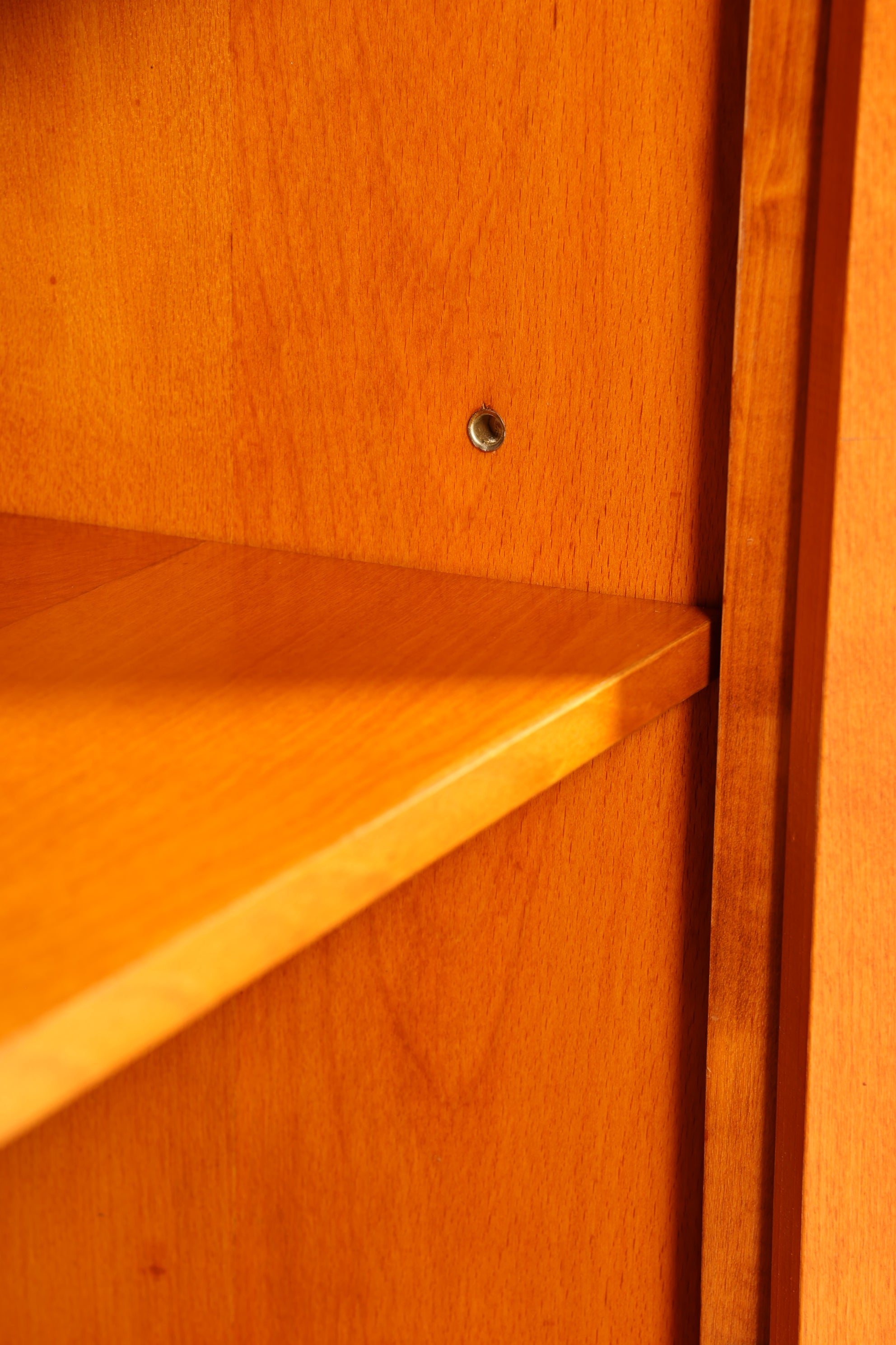 Traumhaftes Englisches Sideboard Eibe Schrank Antik Stil Buffetschrank Kommode