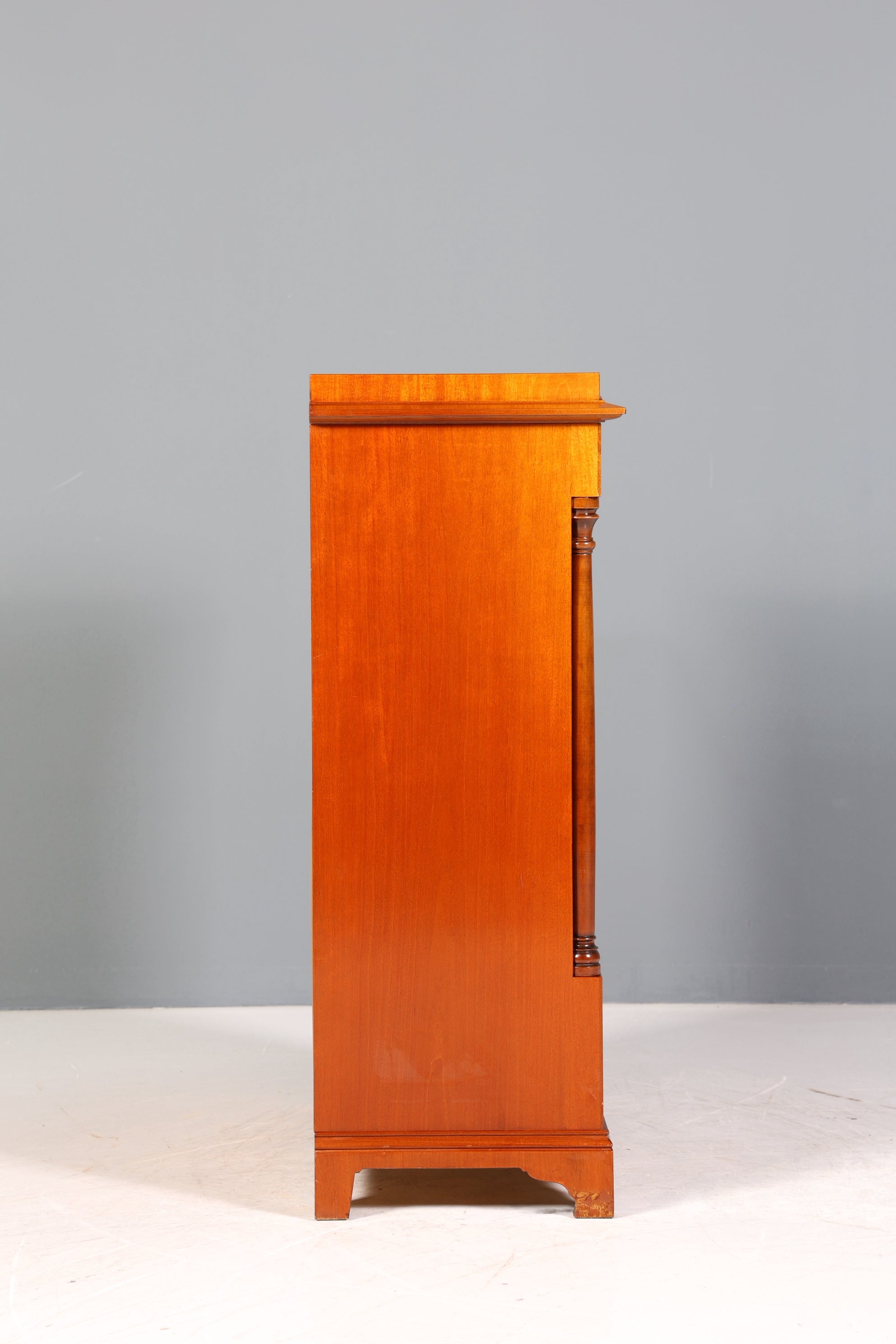 Stilvoller Sekretär im Biedermeier Stil Englisch Kommode Antik Bürokommode