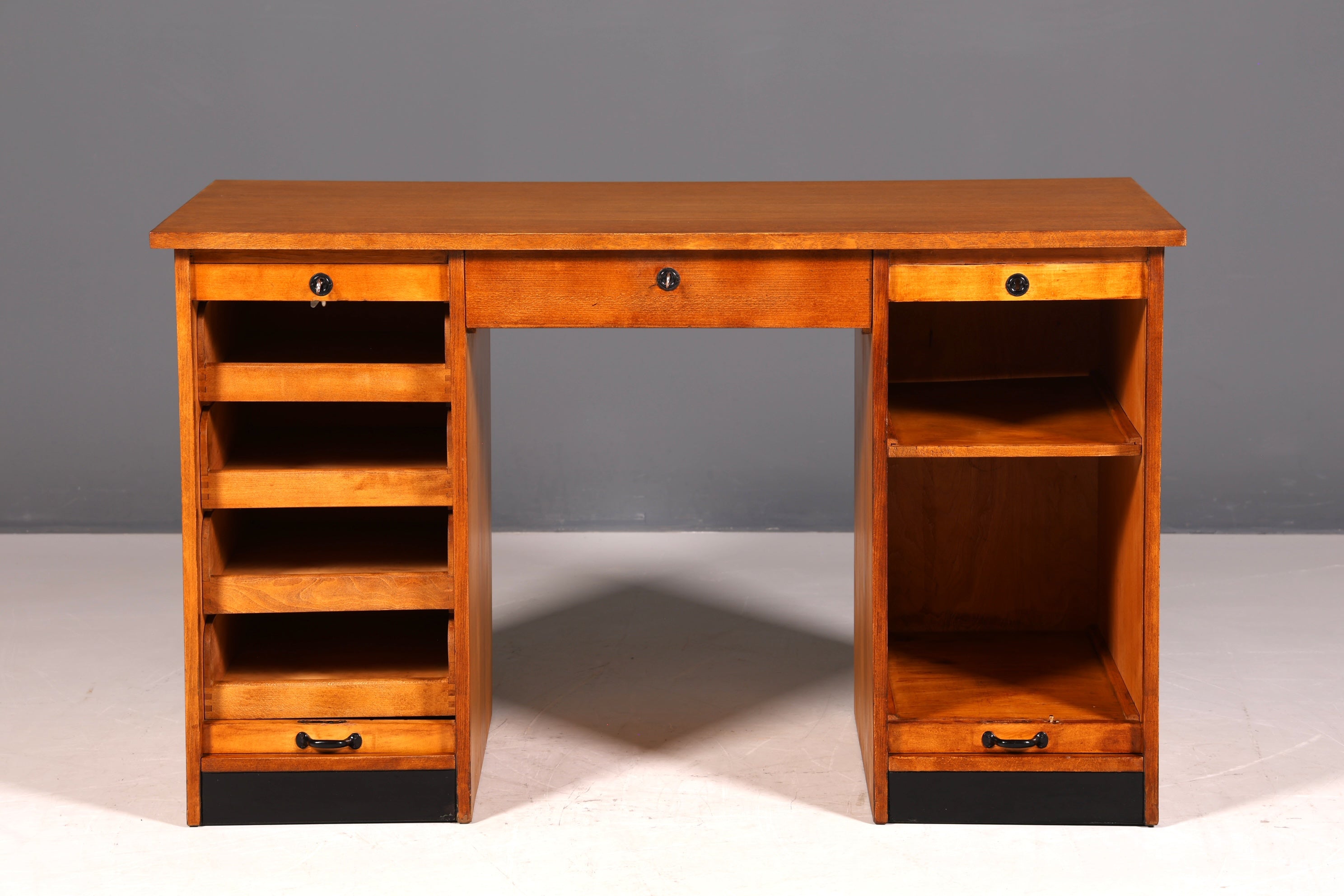 Wunderschöner Bauhaus Rollladen Schreibtisch Mid Century echt Holz Bürotisch Office Table