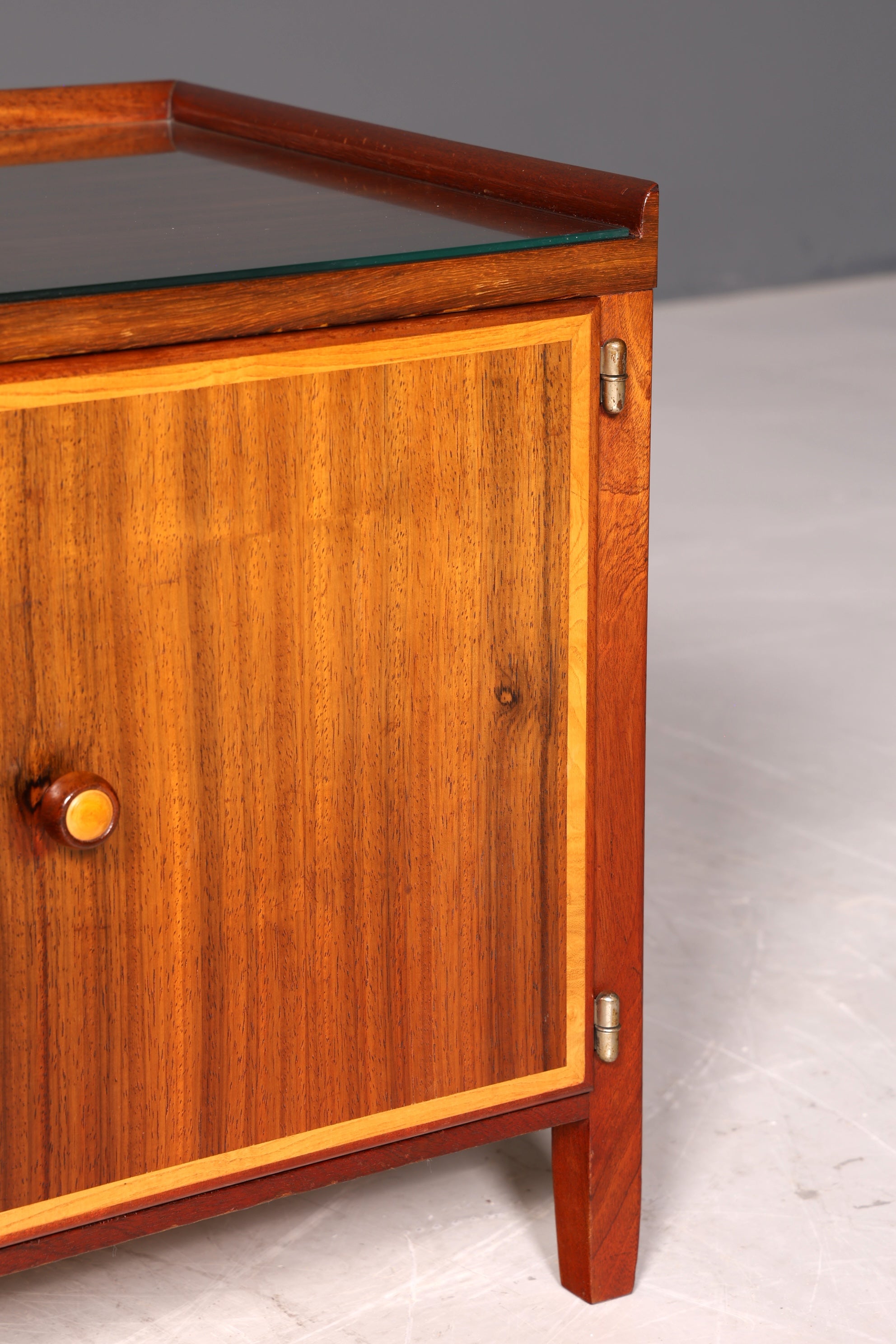 Wunderschönes Mid Century Kommode Vintage TV Sideboard 60s Schrank Flurkommode