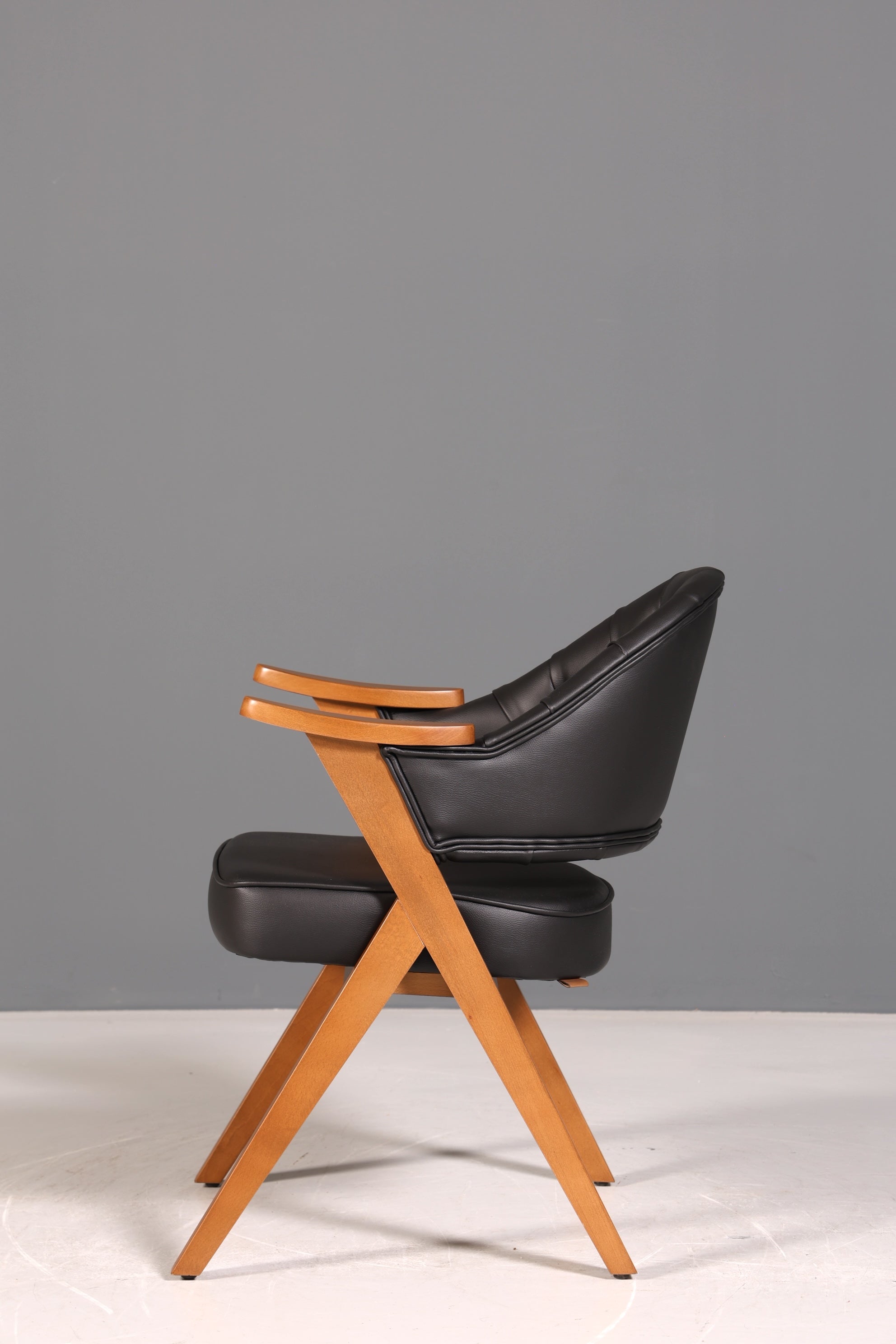 Luxuriöser "Manchester Black" Stuhl Chesterfield Stil Bürostuhl Esszimmerstuhl Lounge Stuhl