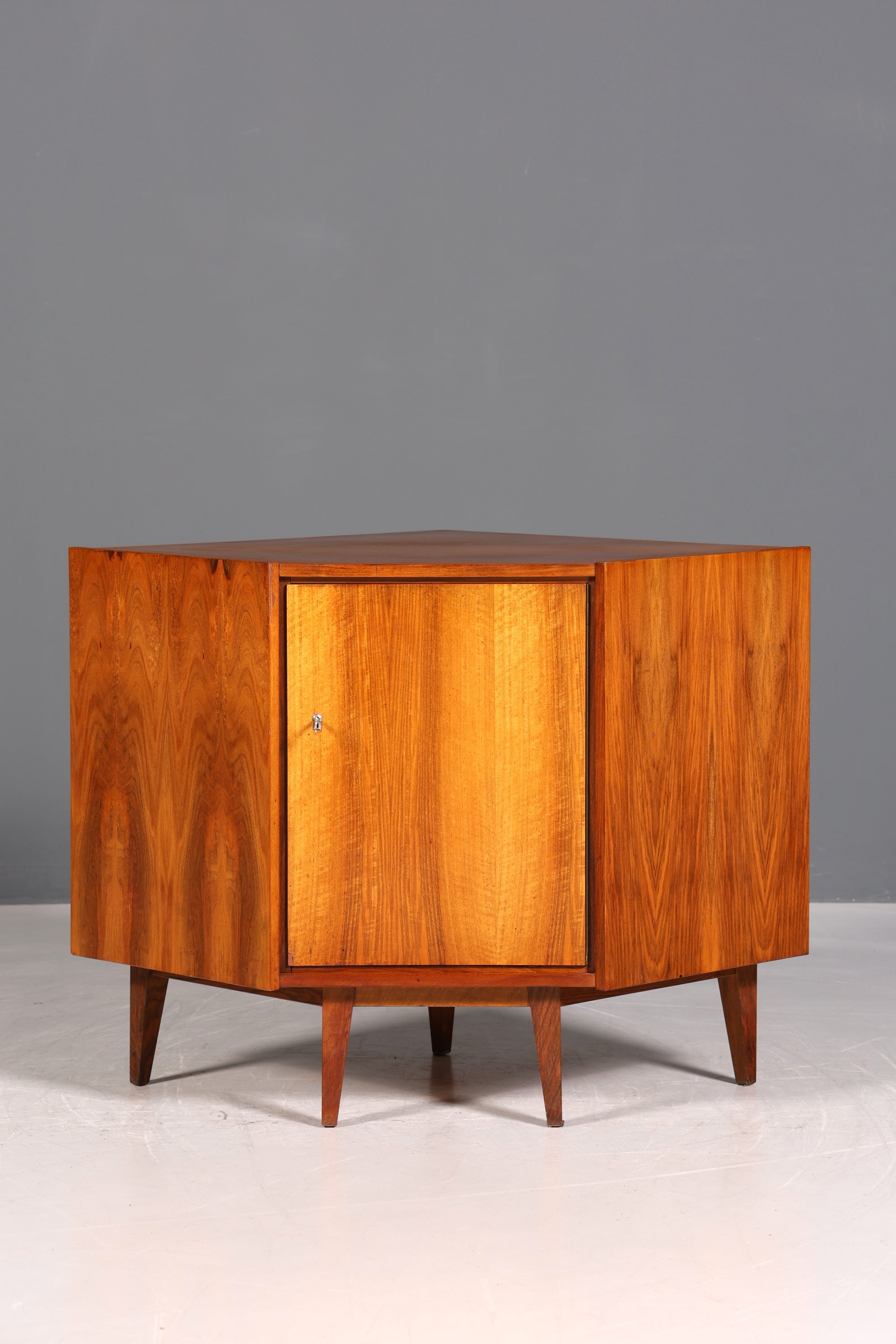 Wunderschöne Mid Century Eckkommode Vintage Schrank 60er Jahre Kommode