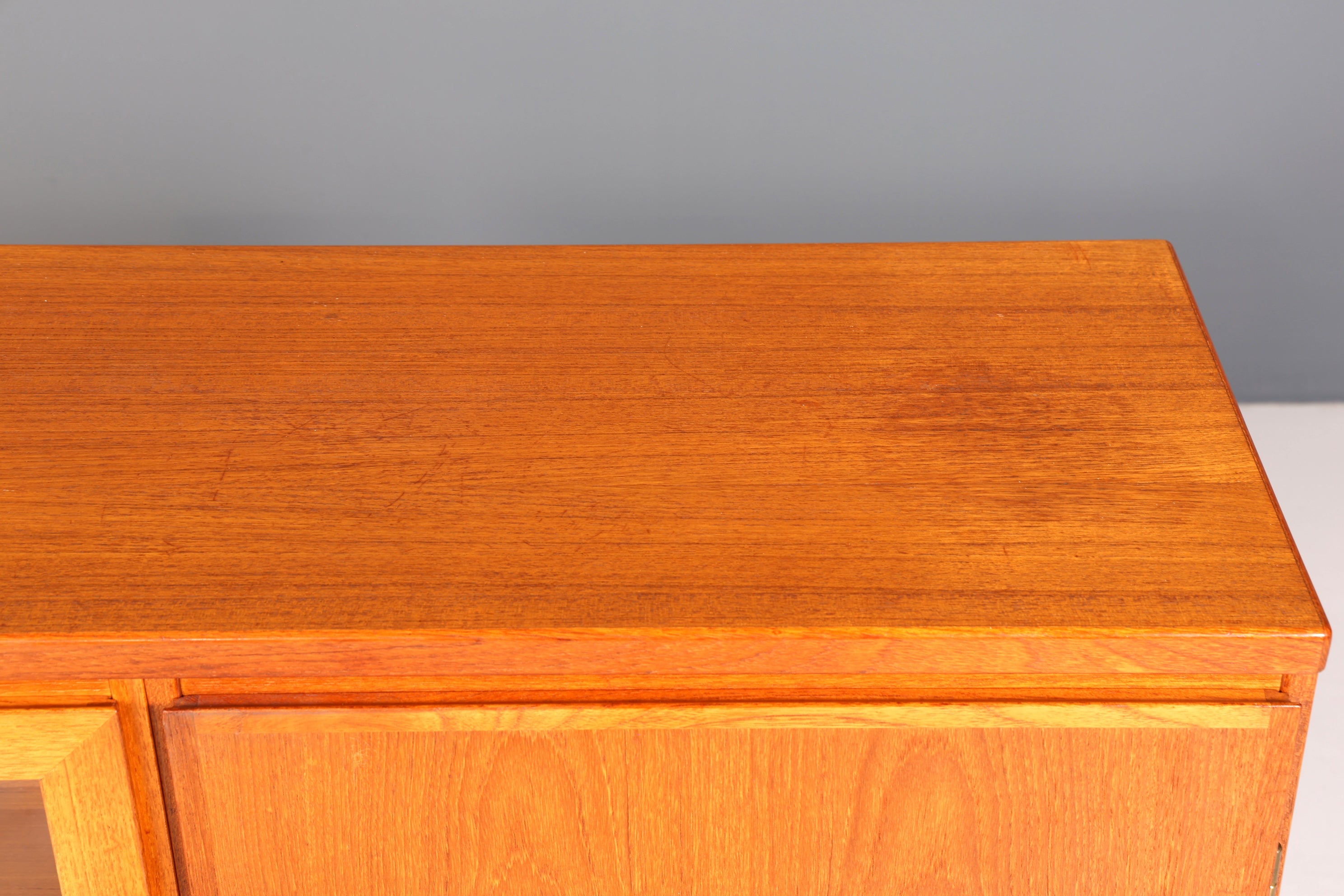 Traumhafter Mid Century Highboard Retro Vitrine 60er Jahre Schrank Regal Kommode