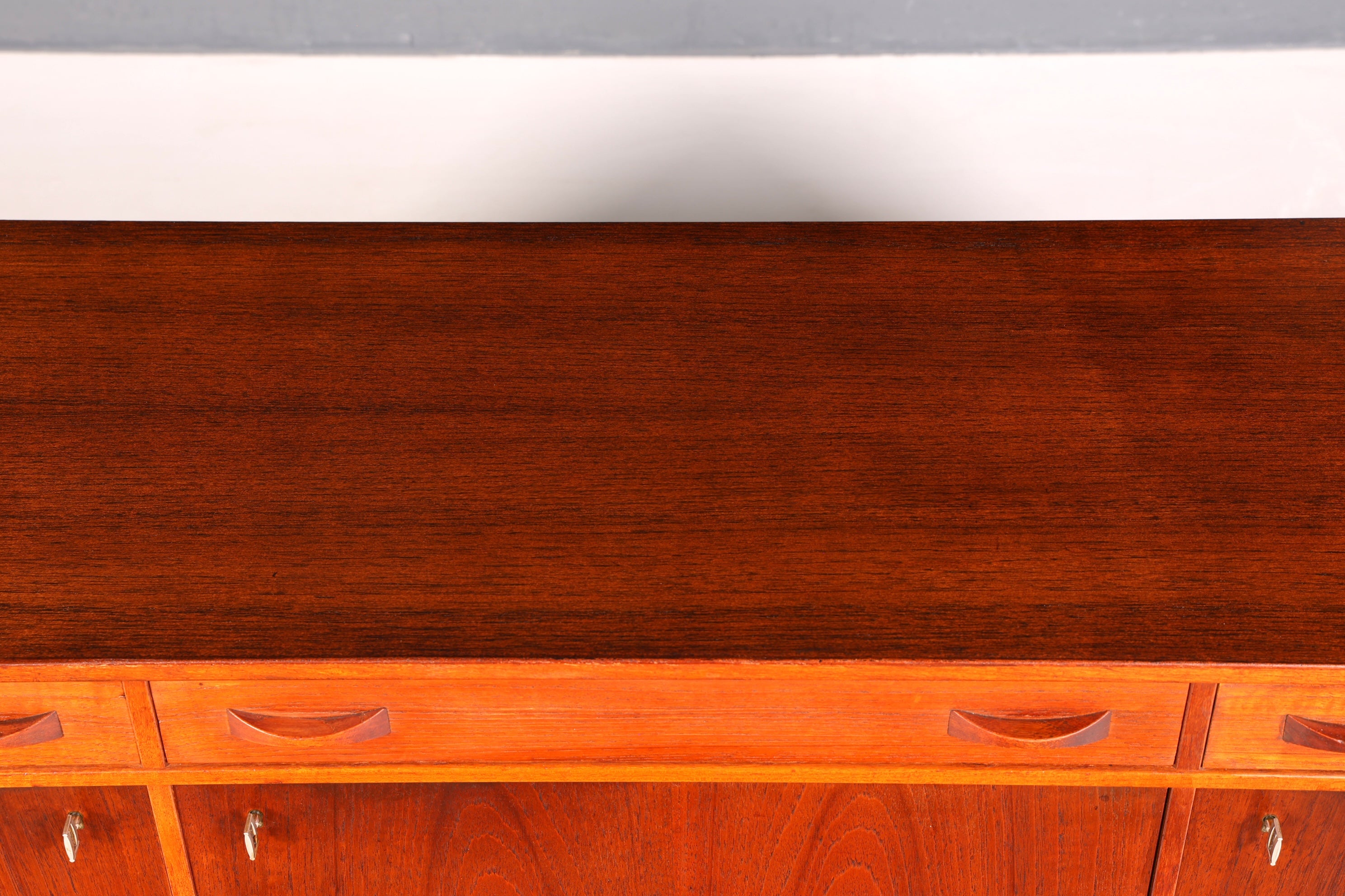 G219 Finish cm Teak von uns dunkel lackiert