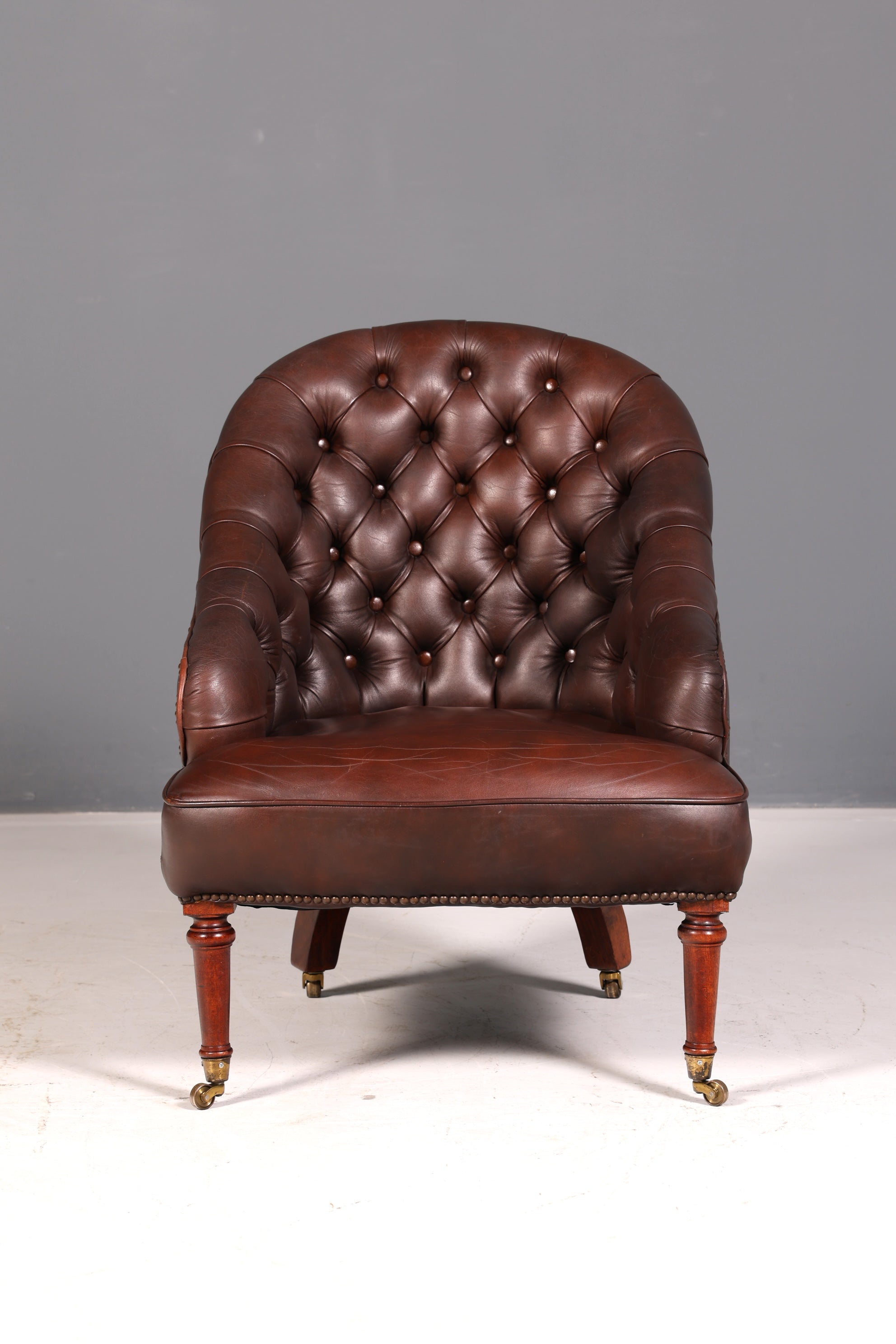 Wunderschöner Chesterfield Ledersessel Braun Echt Leder Englisch Clubsessel Sessel Knopfheftung Sekretär Stuhl Antik Vintage