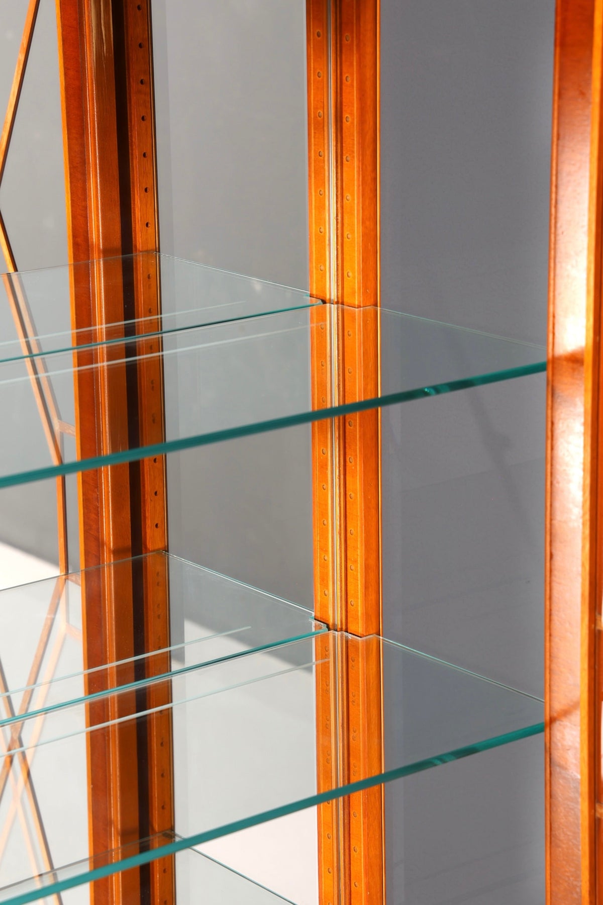 Beautiful Original Heldense display cabinet English yew bookcase Antique glass cabinet Lighting