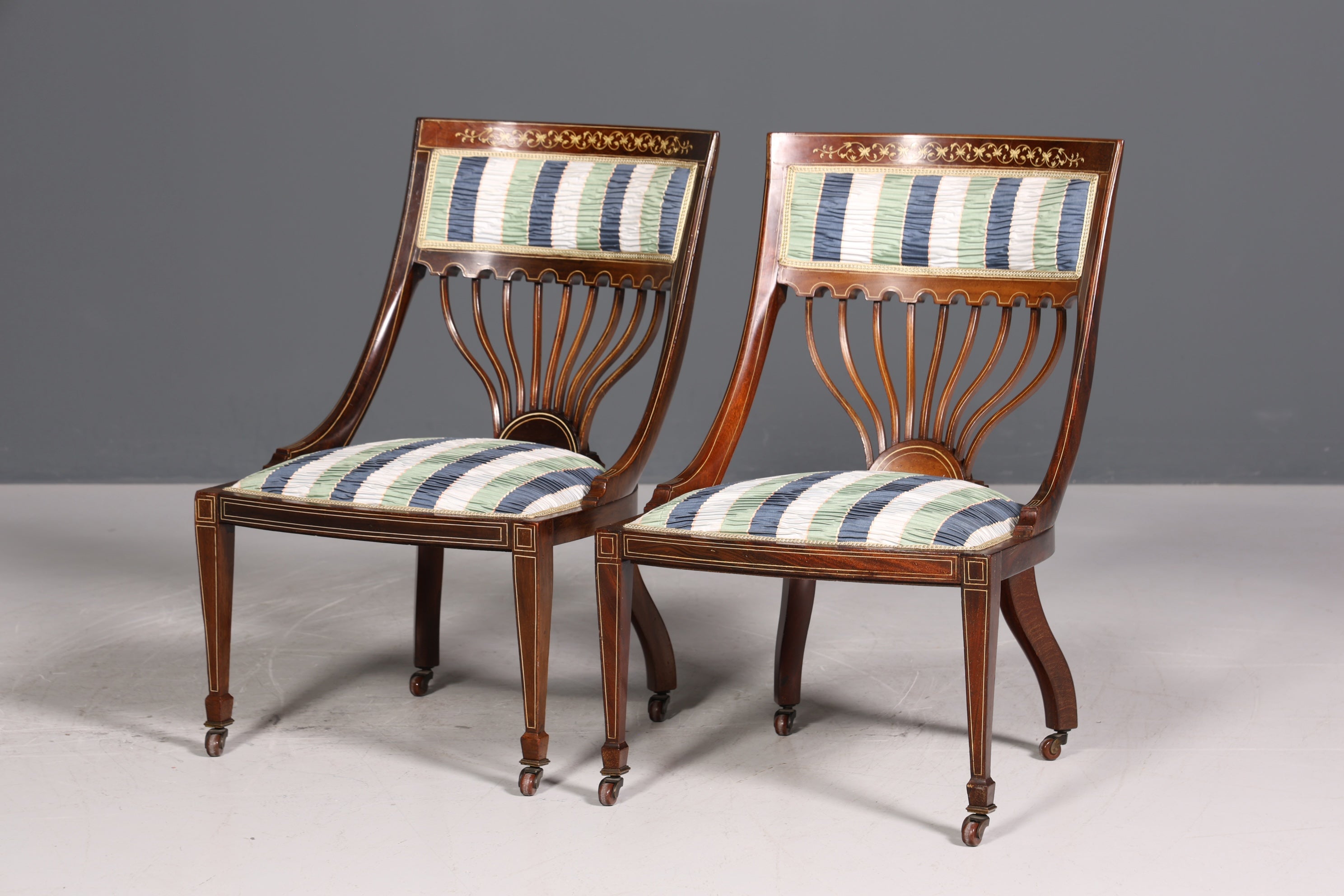 2x Wunderschöne Englische Stühle Edwardian Stuhl Set Antik Küchenstühle Polsterstühle Stuhl Set