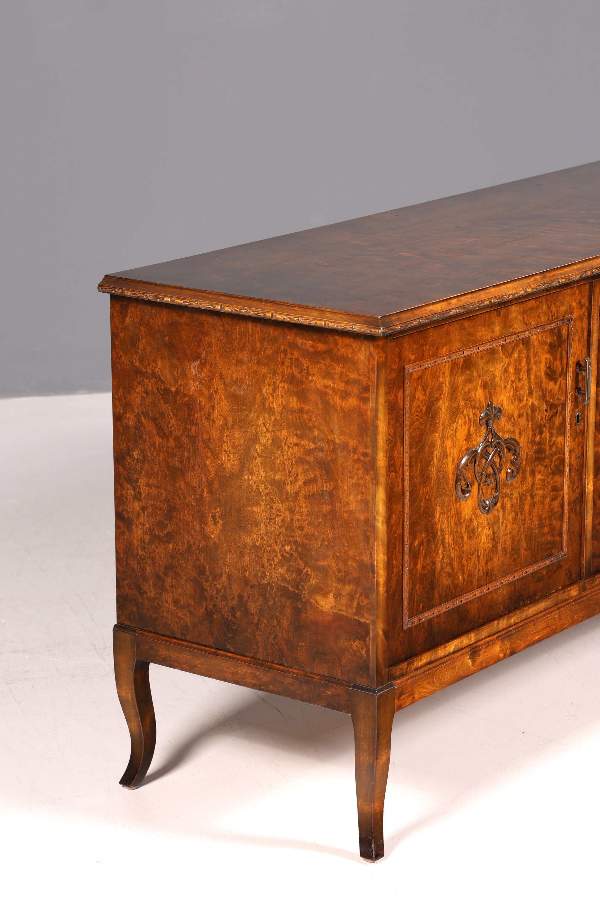 Wunderschönes Original Art Deco Sideboard Antik Schrank TV Kommode um 1930 Designklassiker