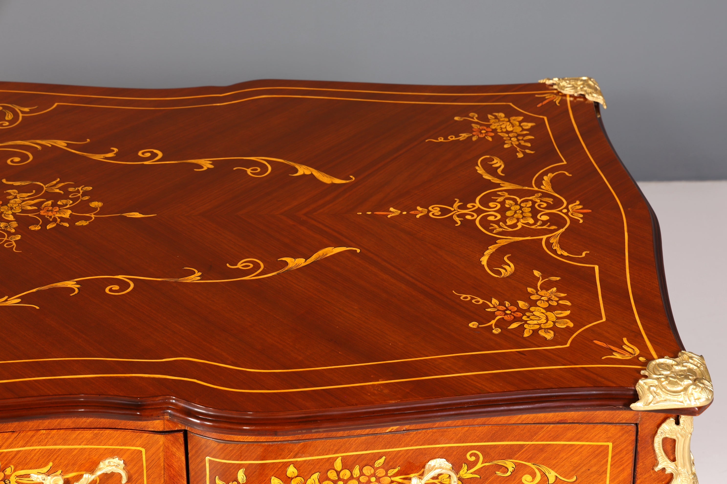 Prächtiger XXL Louis XV Stil Schreibtisch French Desk Antik Intarsien Bürotisch Office Table