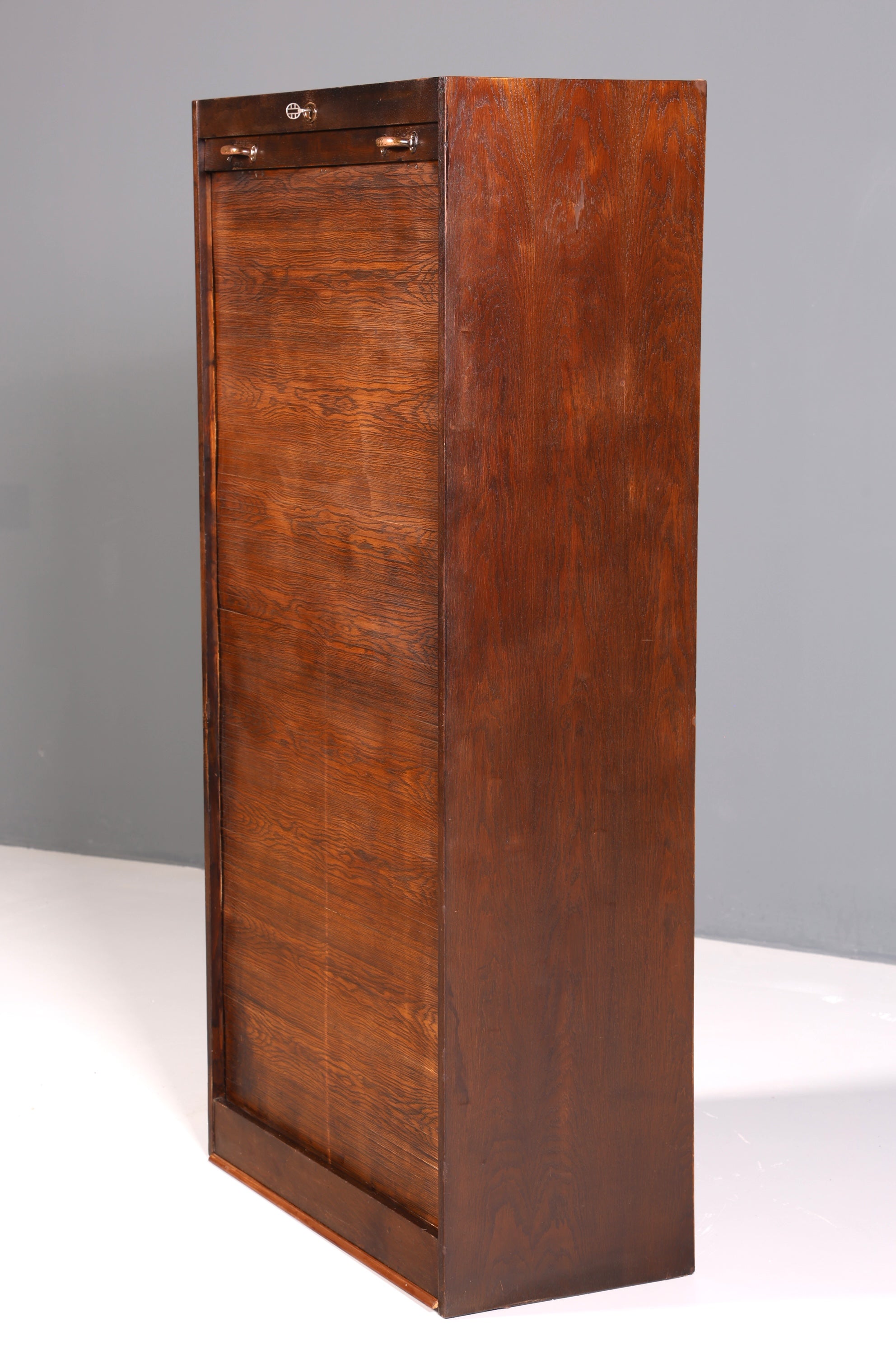 Schlichter Mid Century Rollladenschrank Bauhaus Apothekerschrank Art Deco Aktenschrank Büroschrank