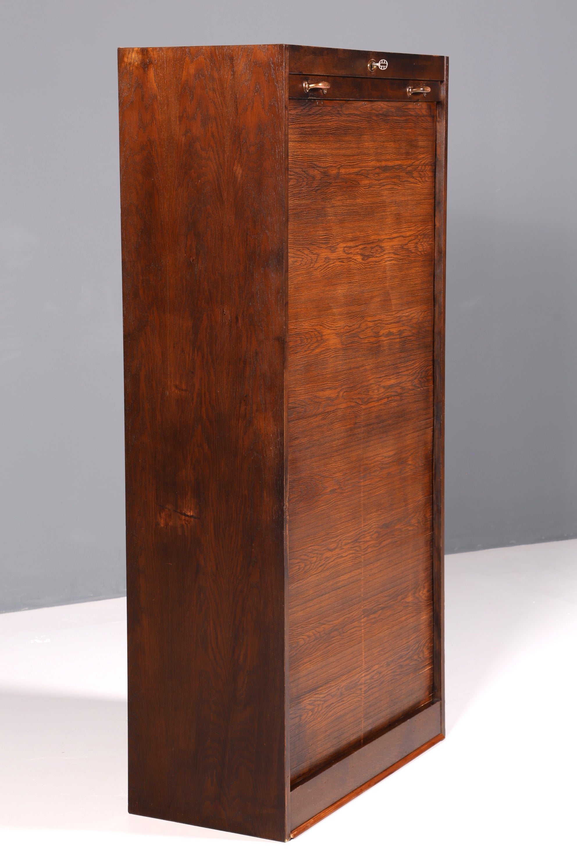 Schlichter Mid Century Rollladenschrank Bauhaus Apothekerschrank Art Deco Aktenschrank Büroschrank