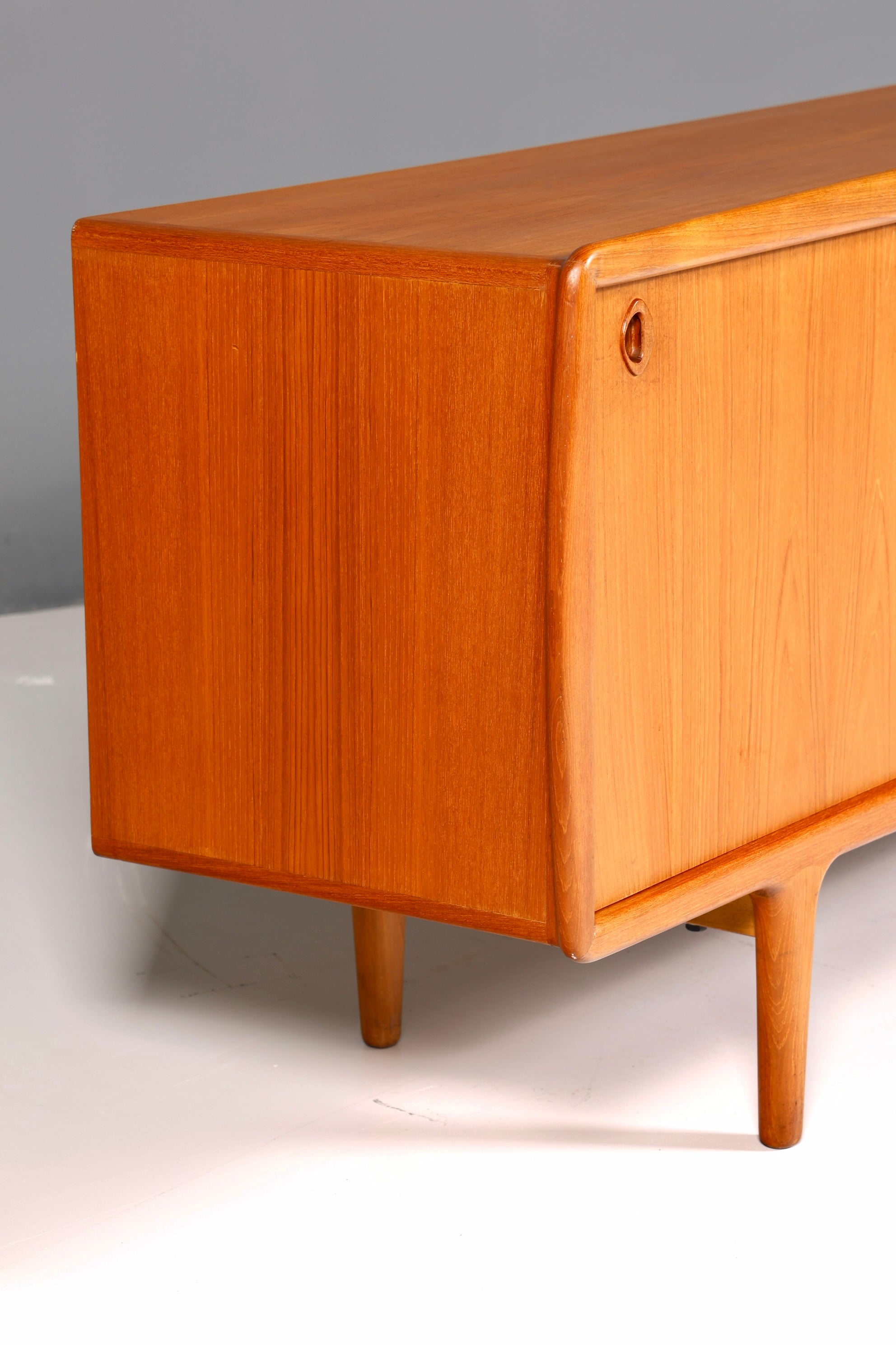 Beeindruckendes Original H.P. Hansen XXL Sideboard Teak Holz TV Kommode Vintage Schrank
