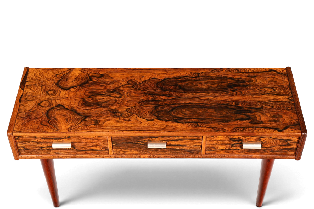 Hauptstadt Möblerei Mid Century Palisander Sideboard mit markanter Holzmaserung und drei Schubladen im Retro-Stil
