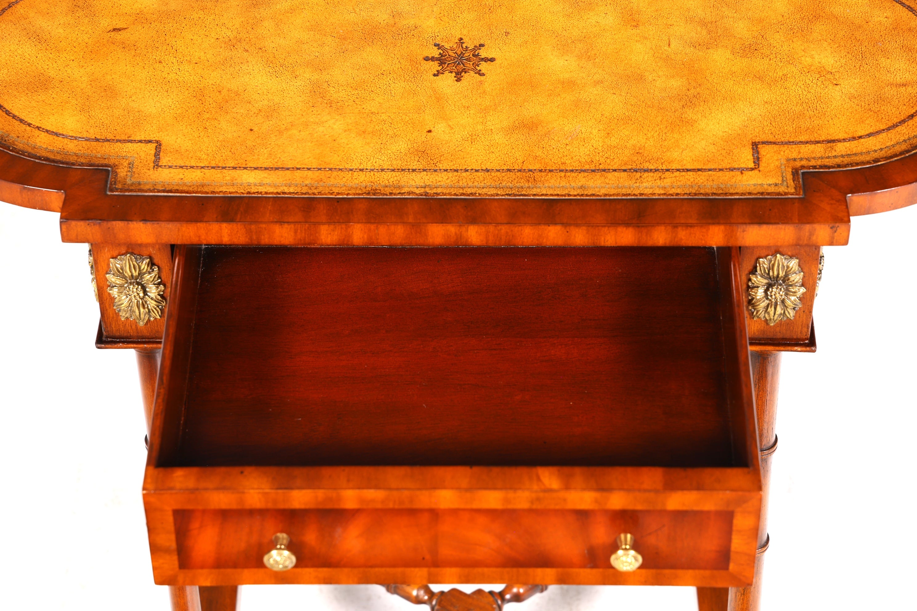 Edler Louis XV Beistelltisch Arthur McMillan Barock Stil Ablagetisch Echt Leder Antik