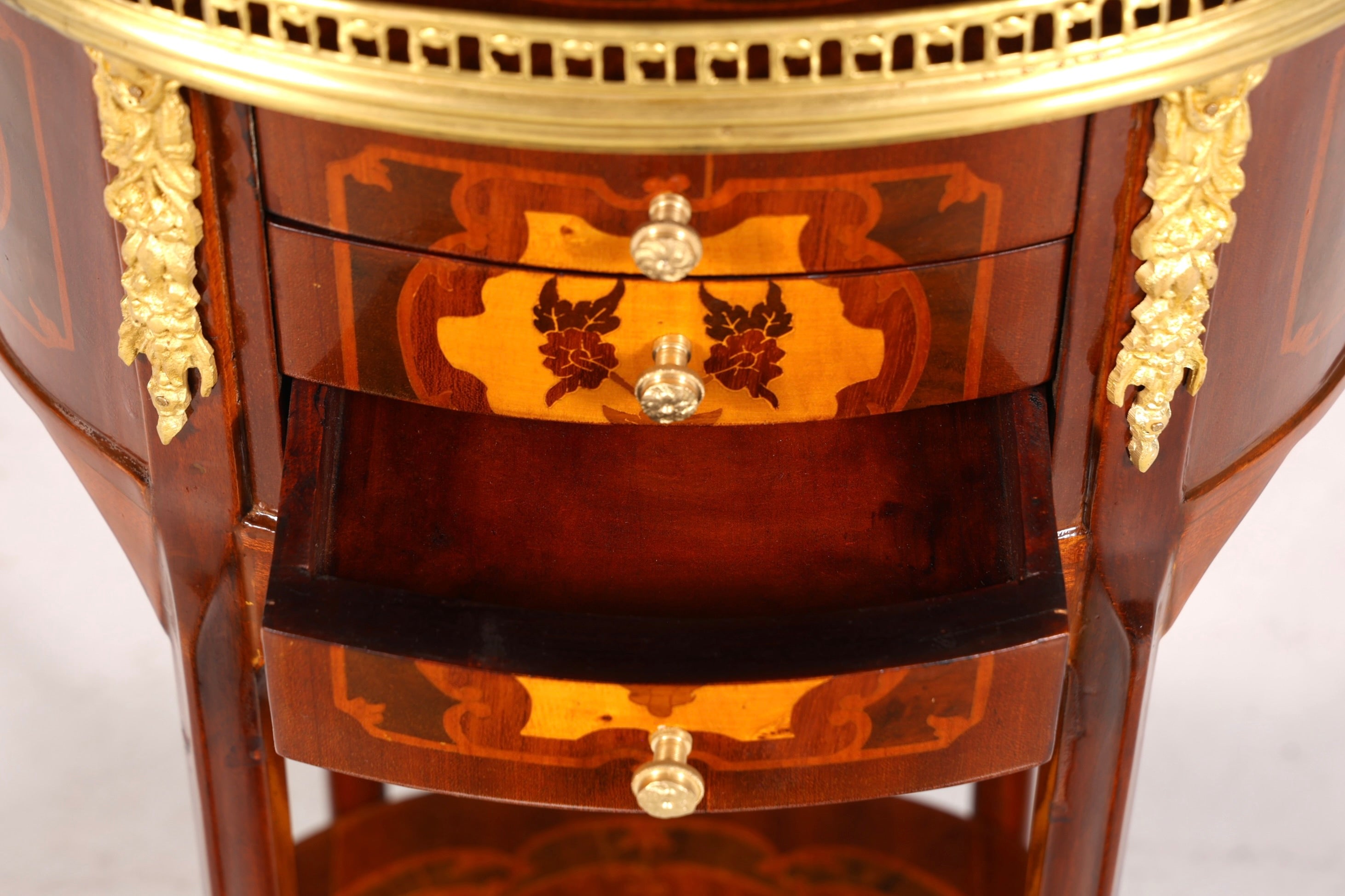 Edler Barock Louis XV Stil Beistelltisch Ablagetisch Kommode Antik Stil