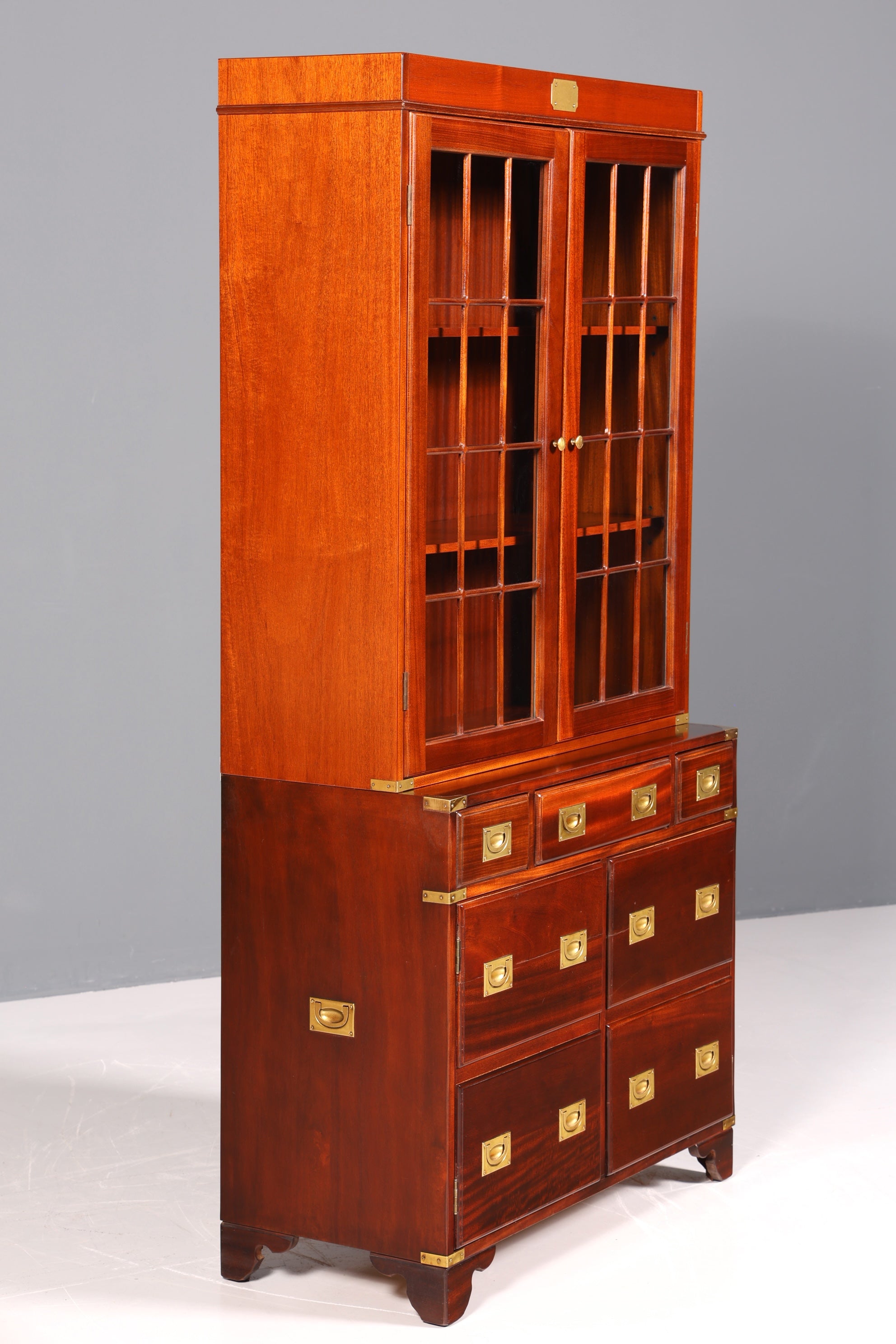 Wunderschöner Maritimer Vitrinenschrank Englischer Schrank echt Holz Bibliothek Englische Anrichte