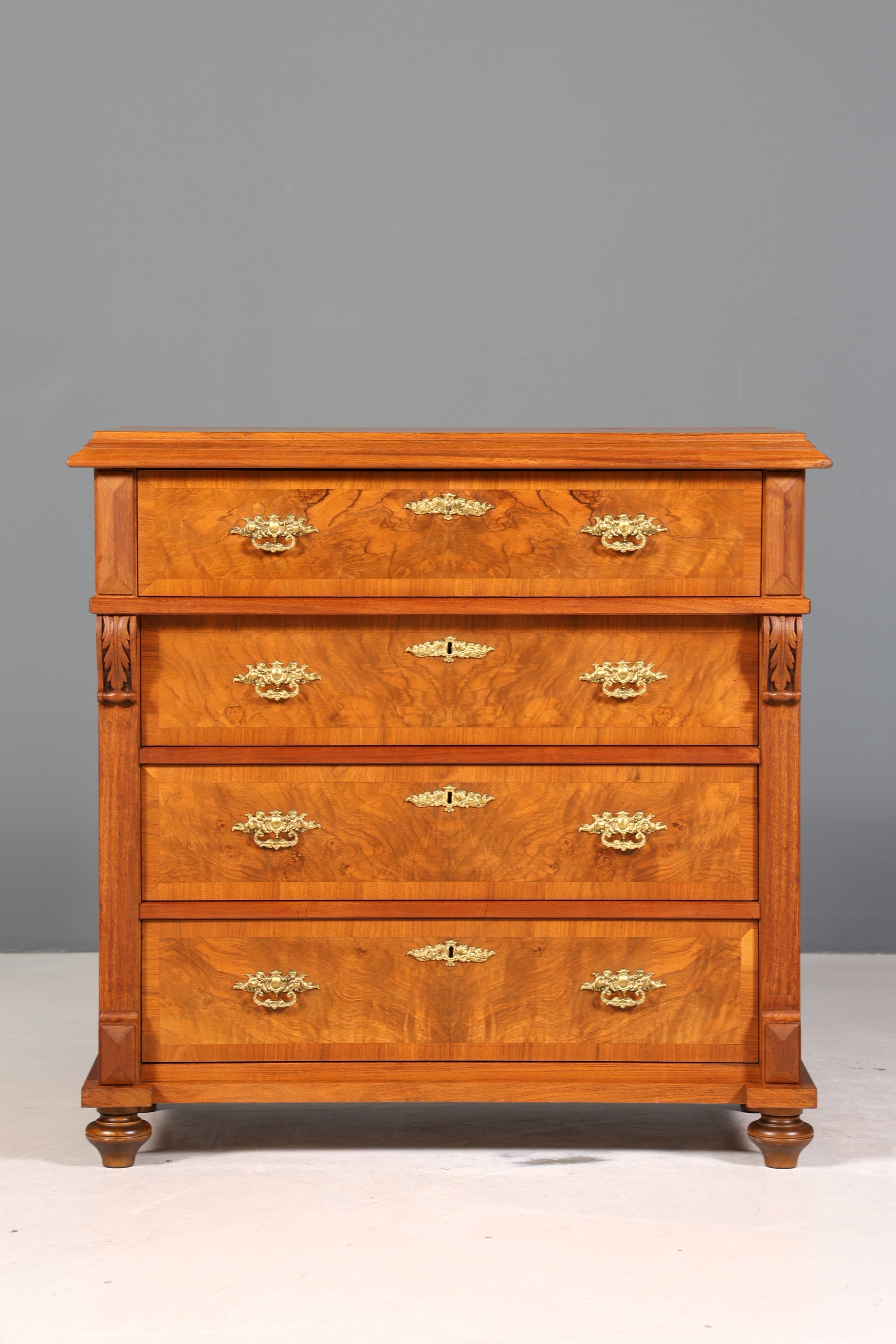 Stilvolle Gründerzeit Kommode Jugendstil Antik Sideboard Schubladenkommode Wäschekommode