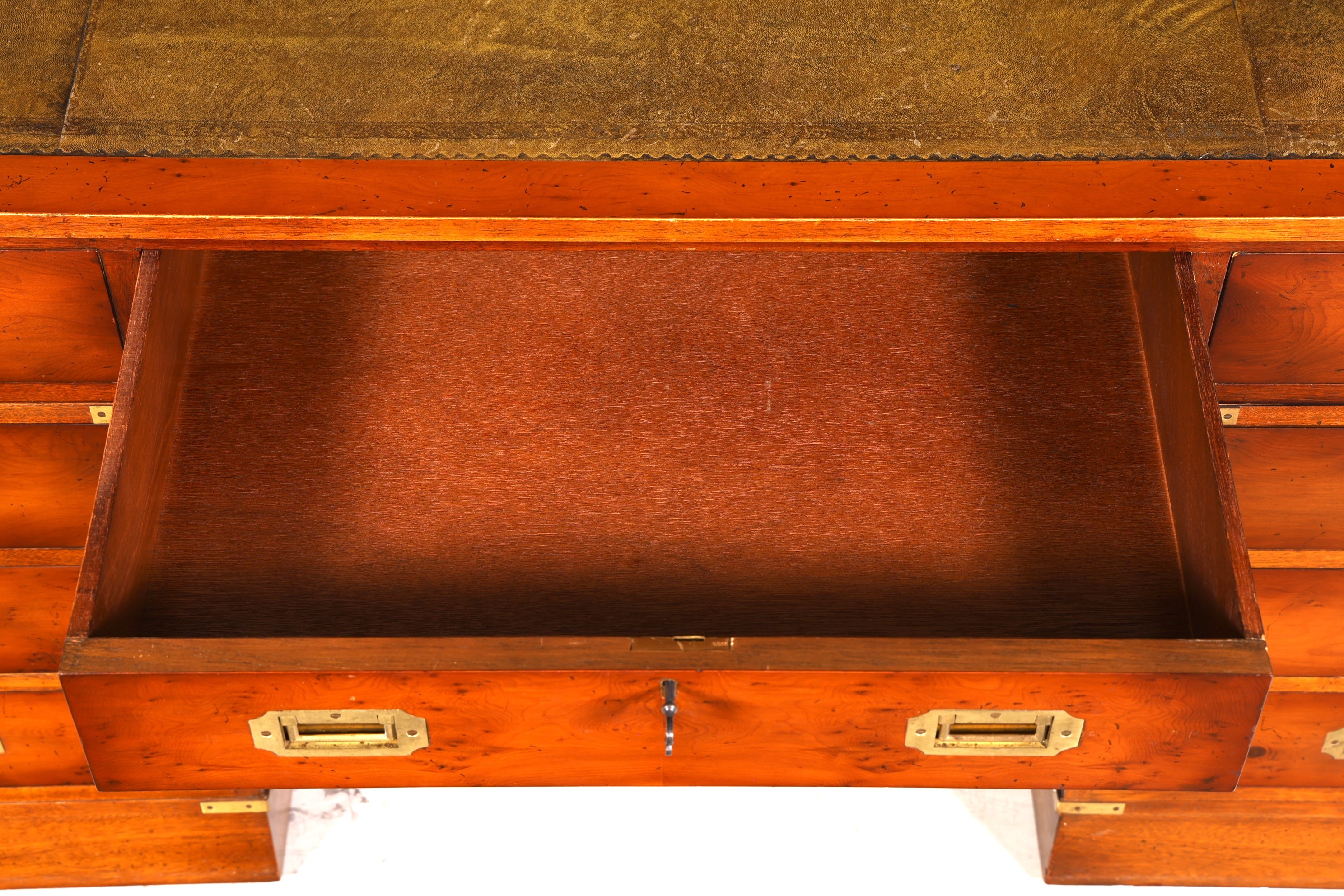 Wunderschöner Maritimer Schreibtisch Englischer Military Chest Bürotisch Office Table