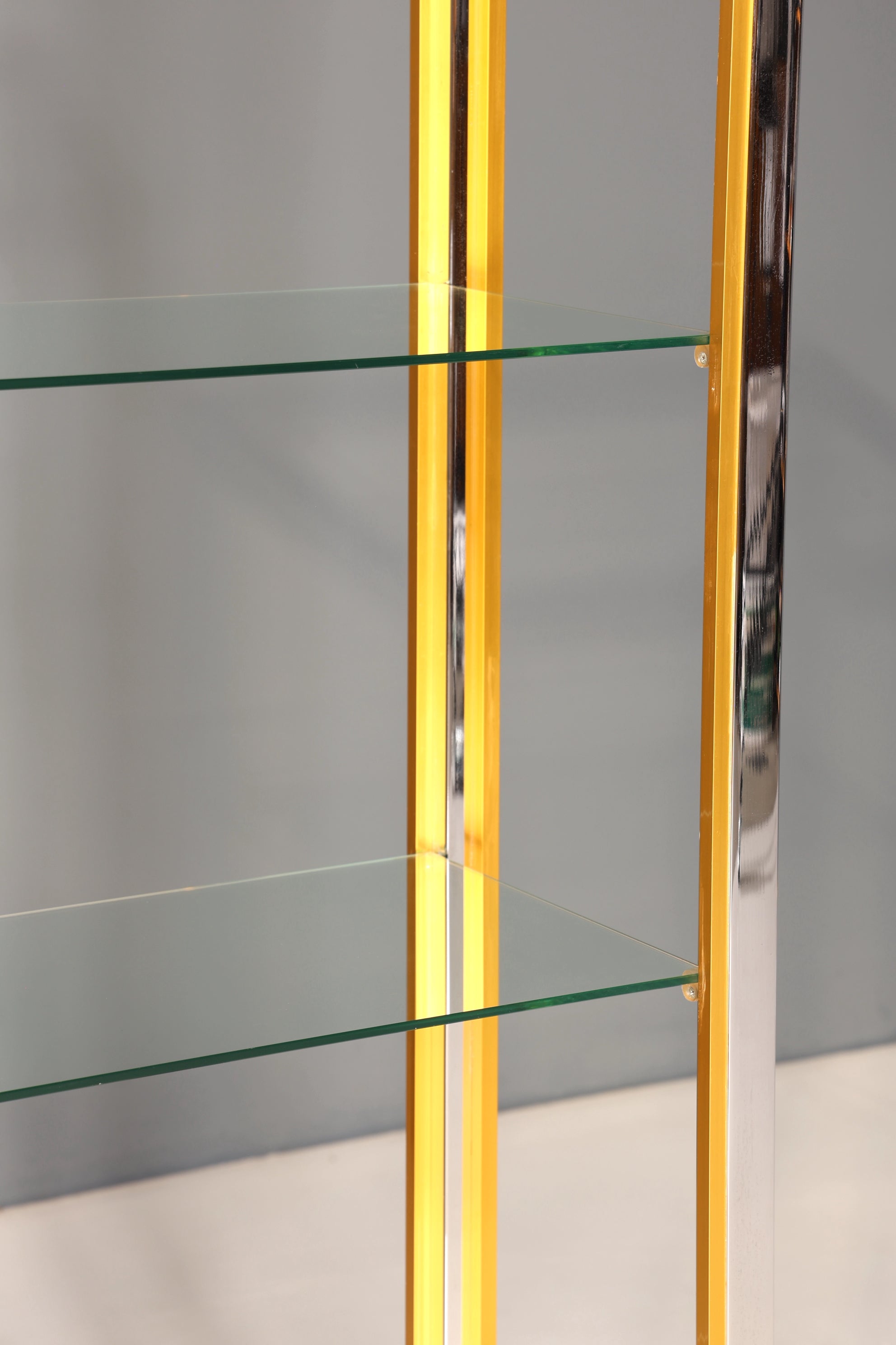 Wunderschönes Bücherregal Design by Renato Zevi Chrome Regal Mid Century Buchablage 2 von 2