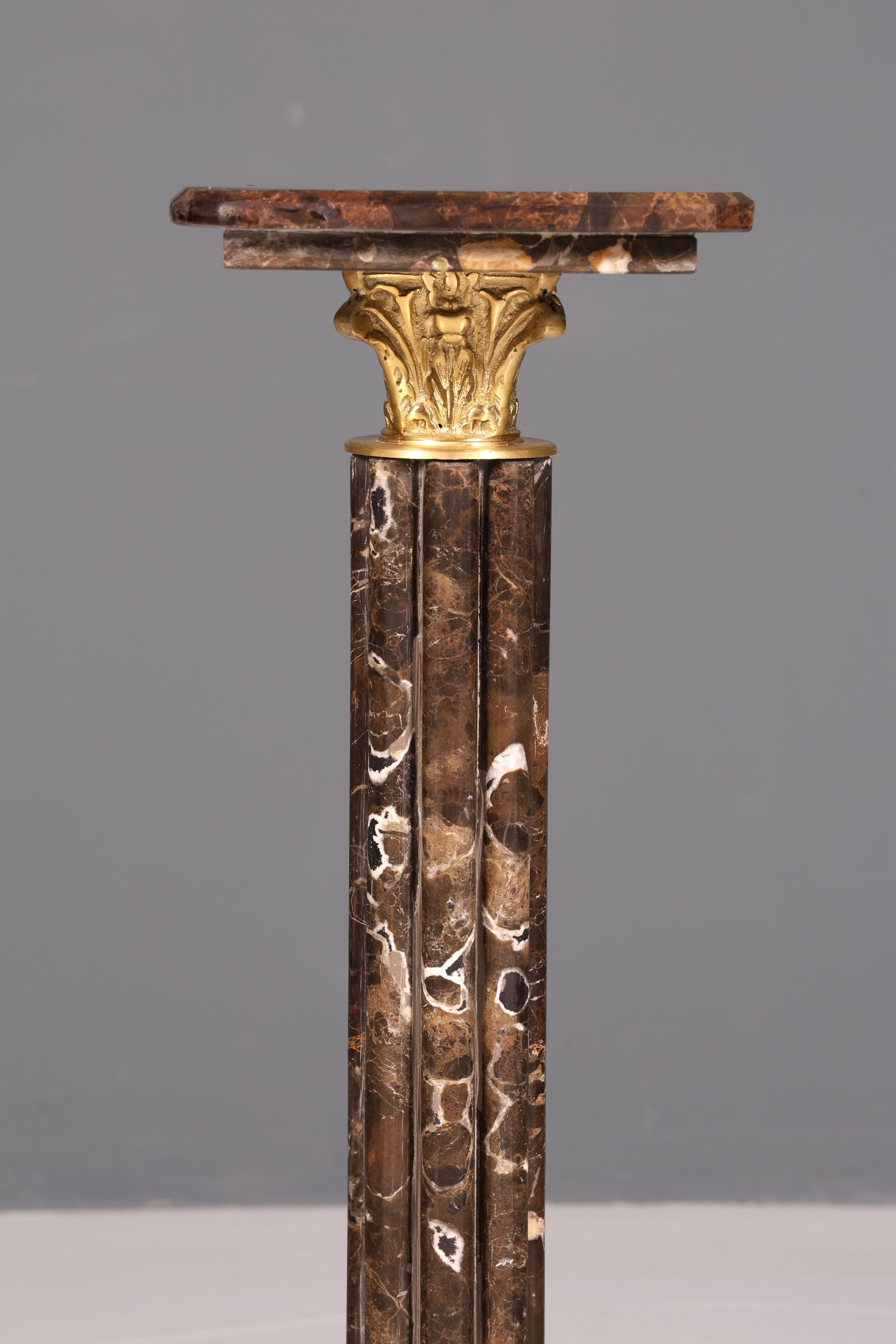 Prächtige Barock Stil Säule Louis XV Marmor Blumensäule Naturstein Sockel Ablage