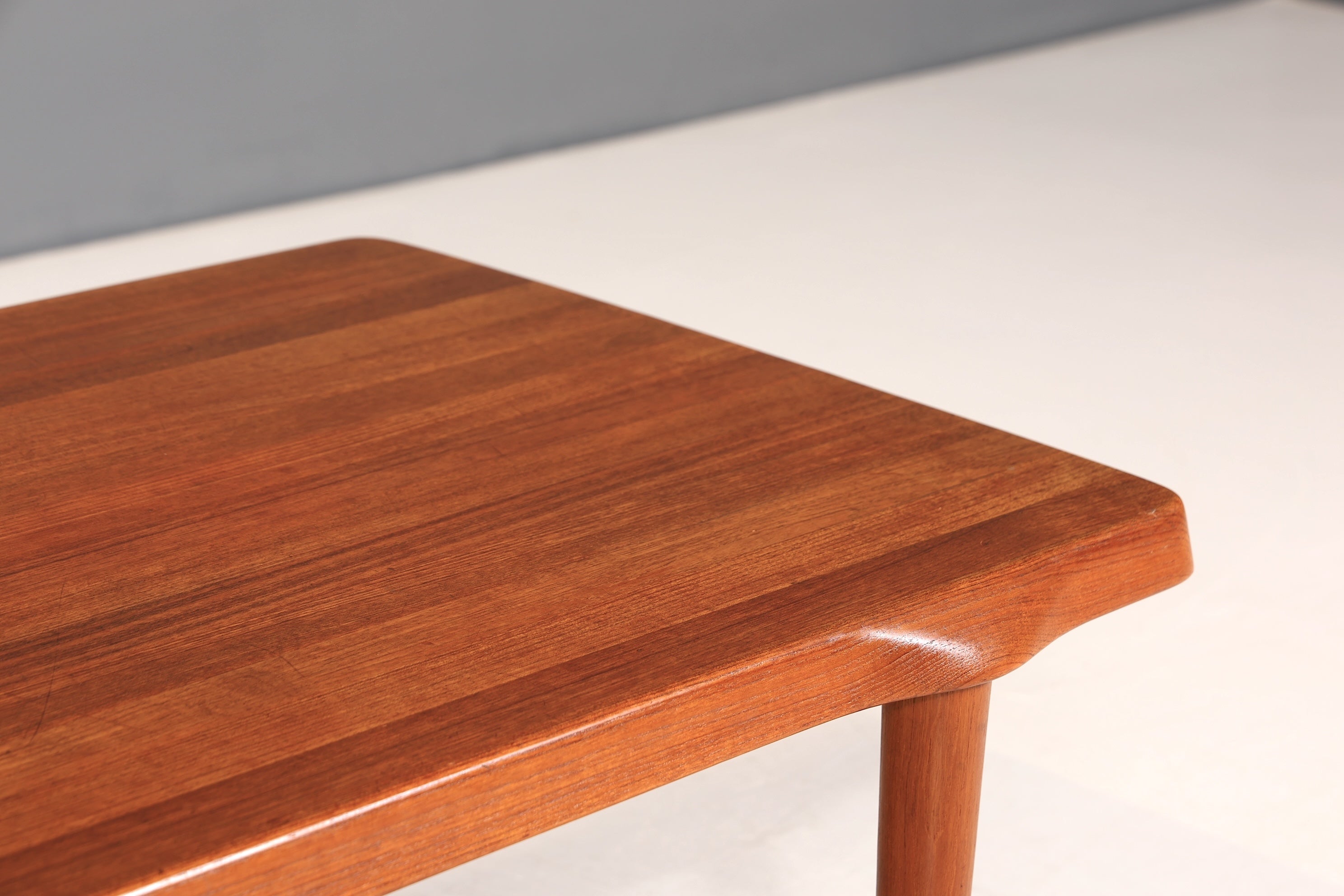 Wunderschöner Mid Century Couchtisch Retro Teak Holz Ablagetisch Vintage Coffee Table 60s Wohnzimmertisch