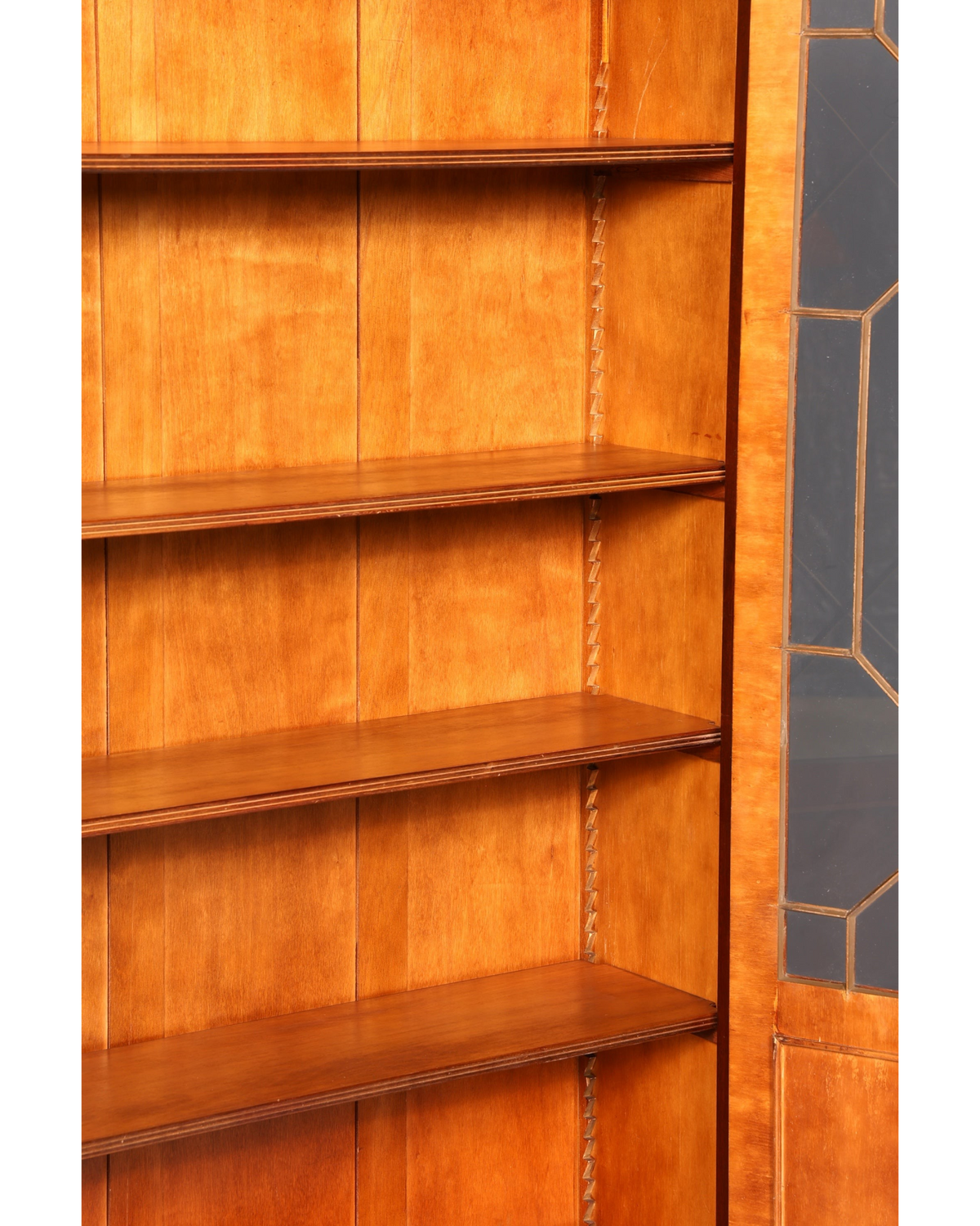 Hauptstadt Möblerei Bevan Funnell Reprodux Bücherschrank aus Eibenholz mit höhenverstellbaren Regalböden