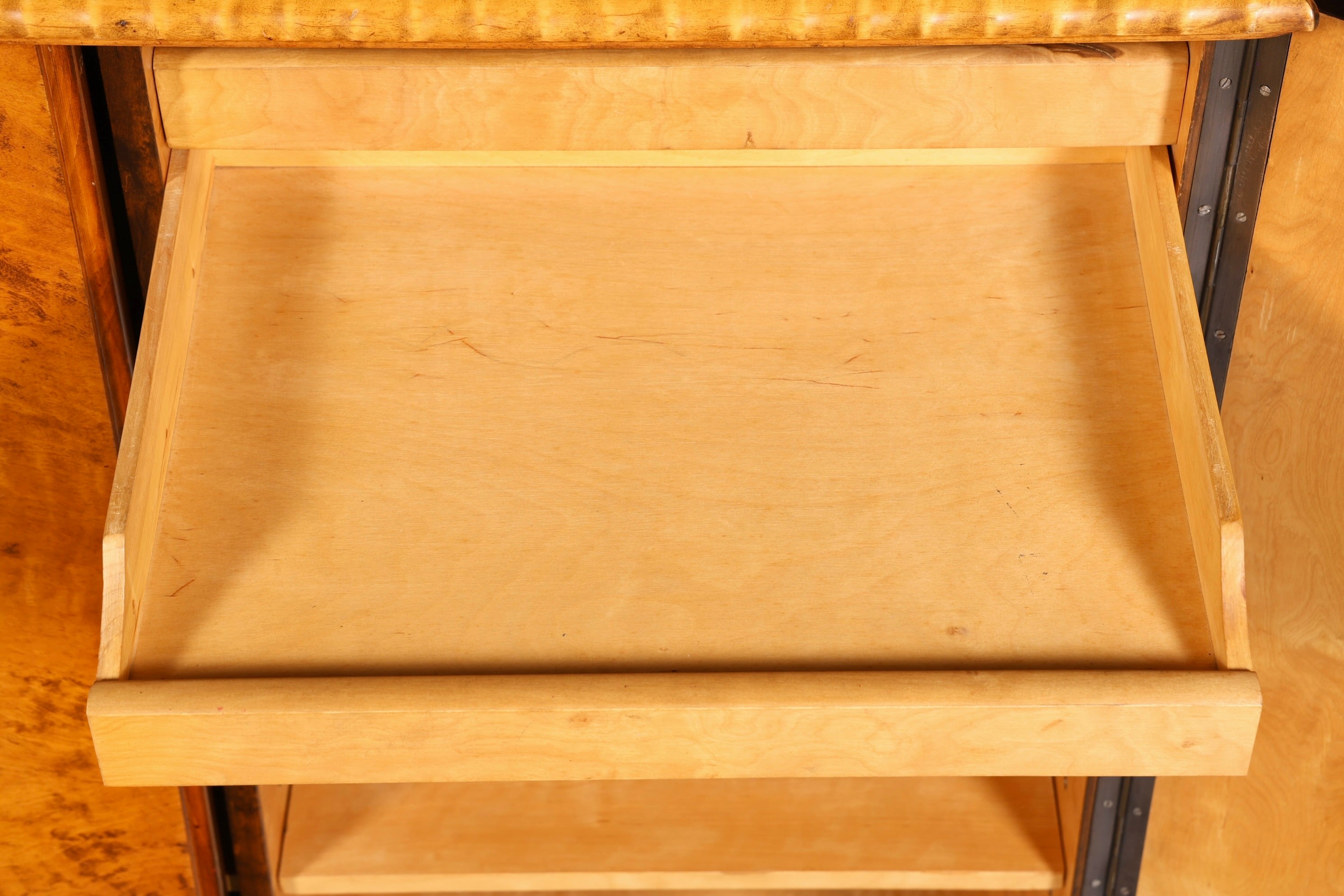 Stilvoller Original Art Deco Schrank Vertiko um 1940 Aktenschrank echt Holz Wäscheschrank Highboard