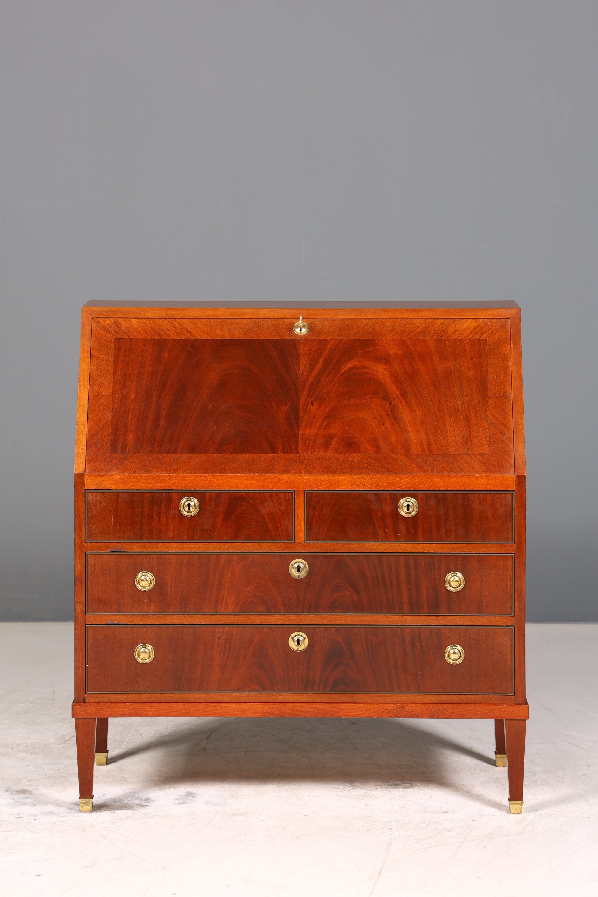 Stilvoller Sekretär im Englischen Stil Büro Kommode Schreibkommode Sekretär Kommode