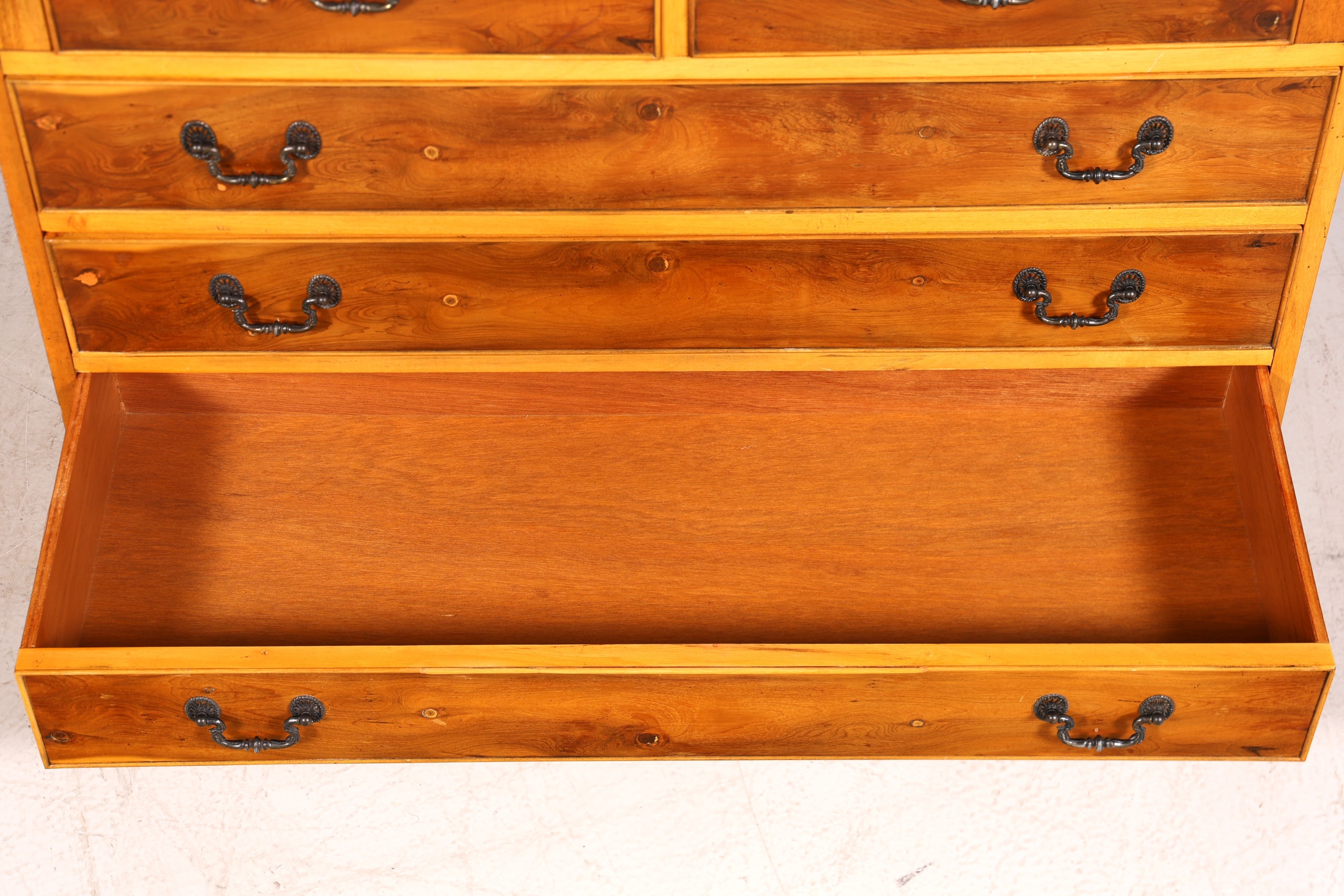 G011 Finish cm, Stilvoller Englischer Sekretär Büro Aufsatzsekretär Eibe Antik Stil Vitrinen Schrank UK