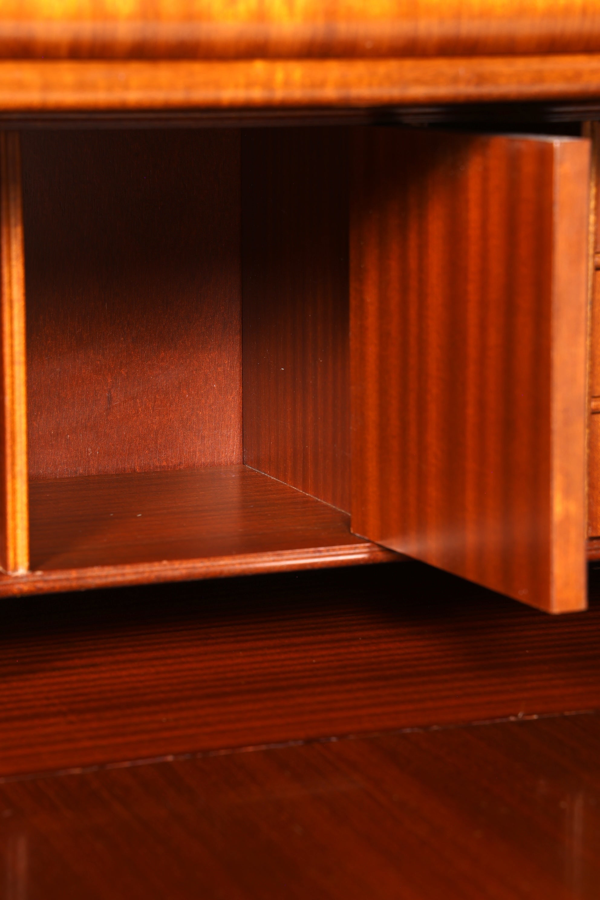 Wunderschöner Sekretär im Antik Stil Büro Kommode Art Deco Stil 50s Vertiko Schreibkommode Kommode