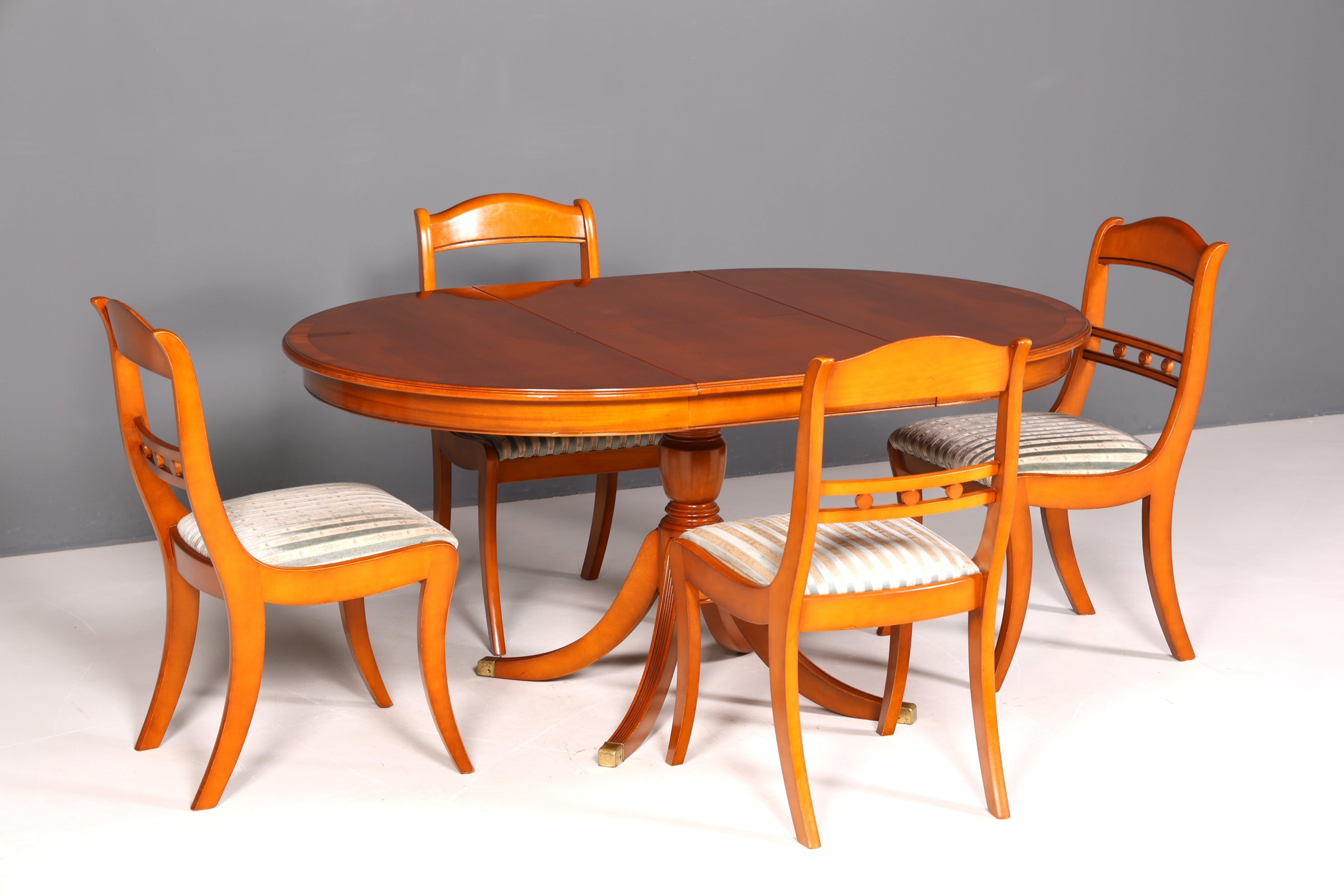 G094 Finish cm Wunderschöner Englischer Tisch ausziehbarer Esstisch Antik Stil 60s Küchentisch Eibe