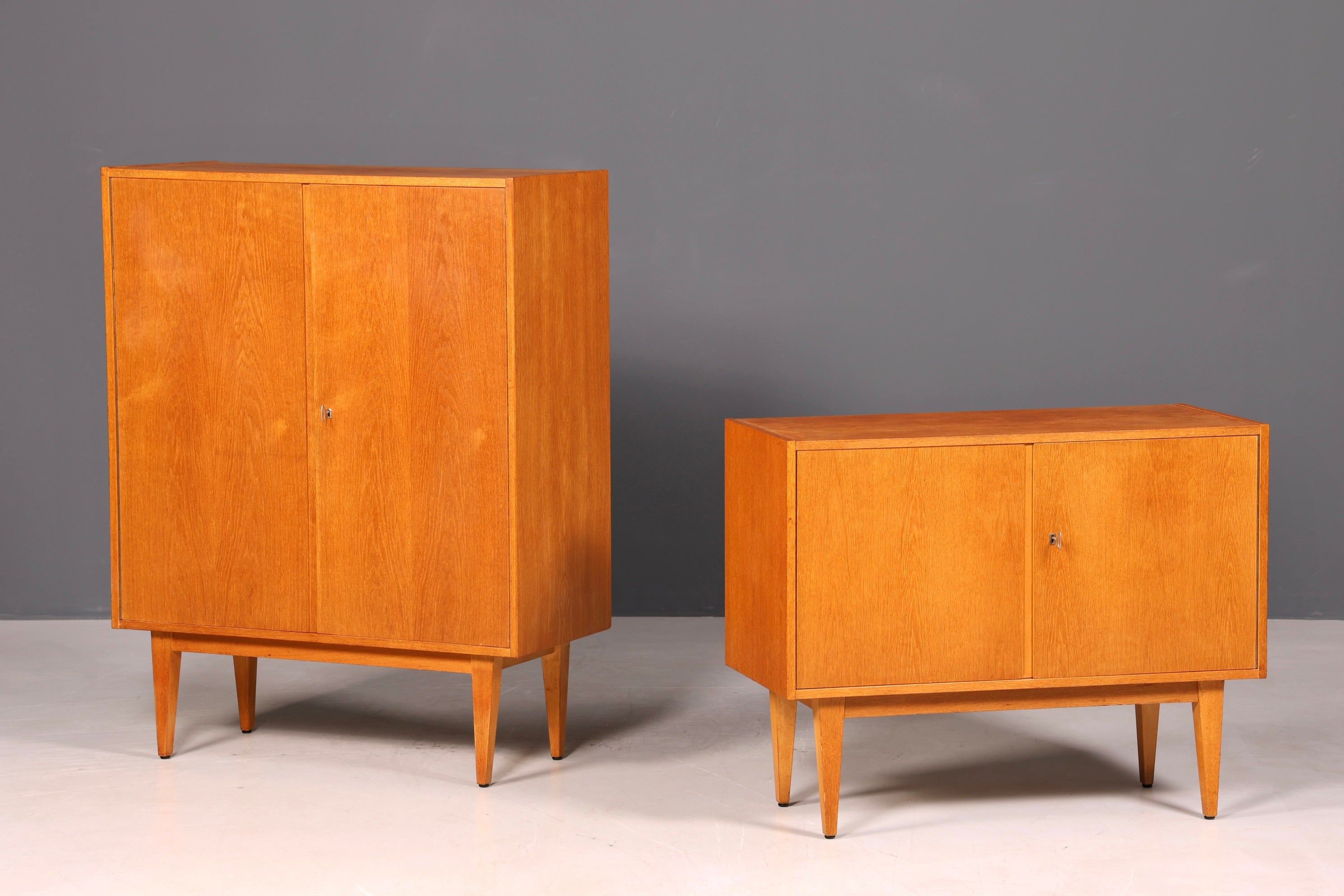 G578 Finish Wunderschöner Mid Century Schrank 60er Jahre Wäscheschrank Aktenschrank Kommode (Kopie 2)