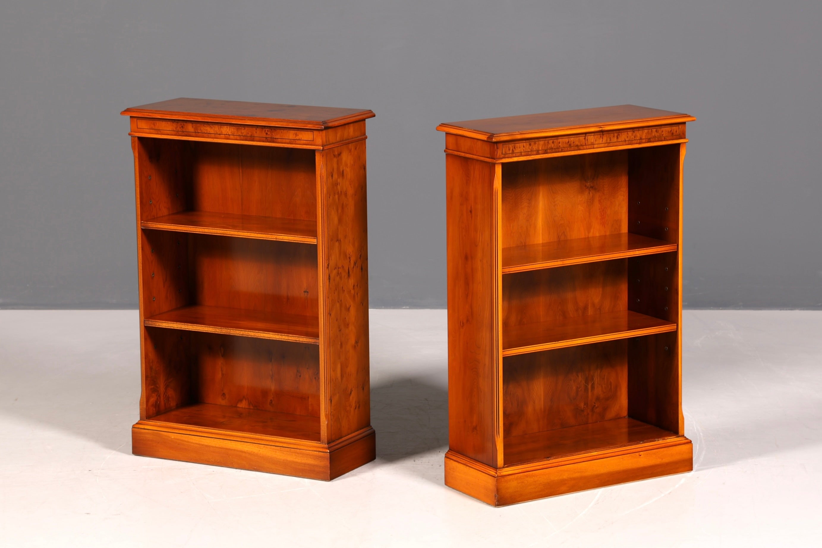 G368 Finish Wunderschönes Englisches Bücherregal Antik Regal Bookshelf Buchablage 60s (Kopie)