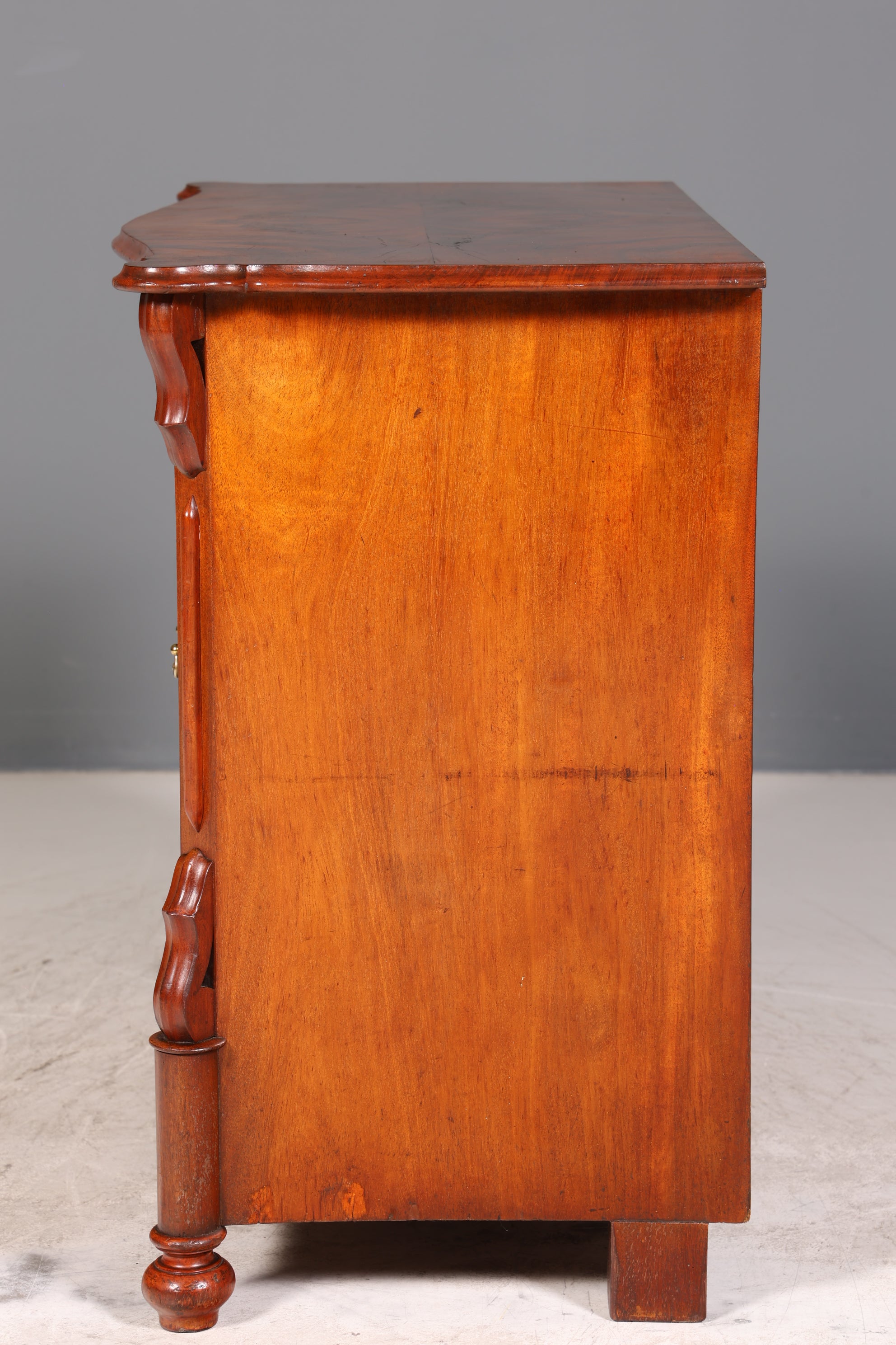 Traumhafte Louis Philippe Kommode Nussbaum Gründerzeit Schubladenkommode um 1890