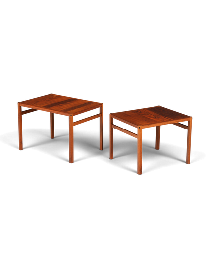 Hauptstadt Möblerei Mid-Century satztisch seti masif palisander ağacından üretilmiş iki adet vintage yan sehpa