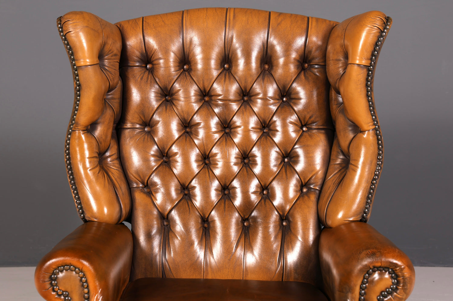 Edler Original Chesterfield Ohrenbacken Sessel Englisch Leder Herrensessel UK Armlehnsessel