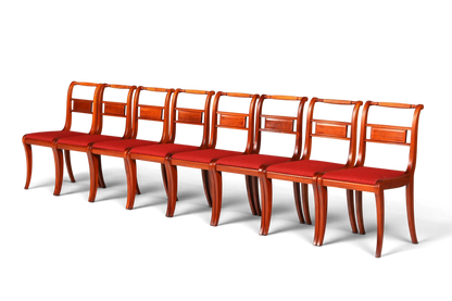 Hauptstadt Möblerei 8er-Set englische Regency-Stühle aus Holz mit rotem Polsterbezug im klassischen Stil