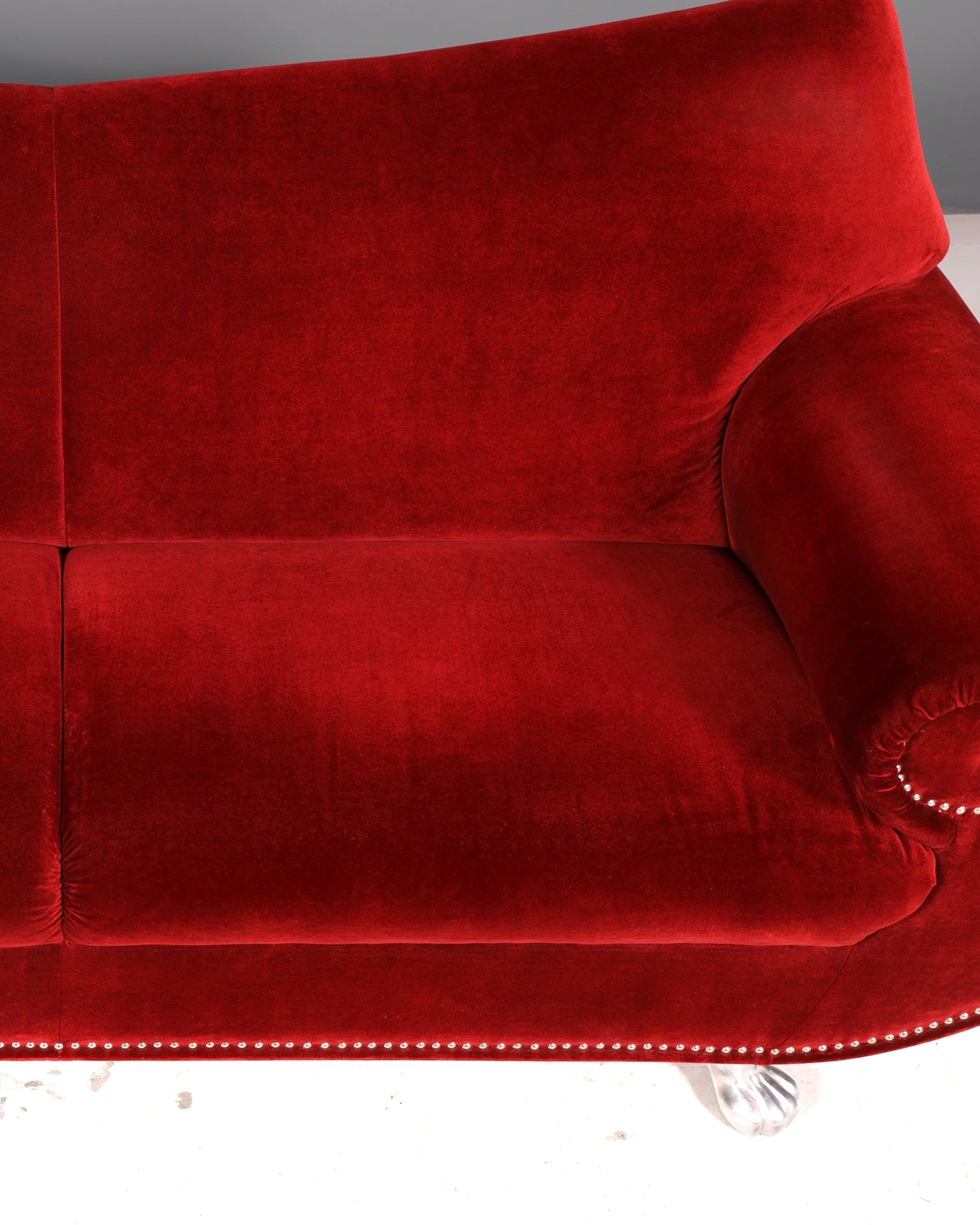 Opulent Bretz Gaudi red velvet designer sofa, 3-seater Baroque Bordeaux velvet couch