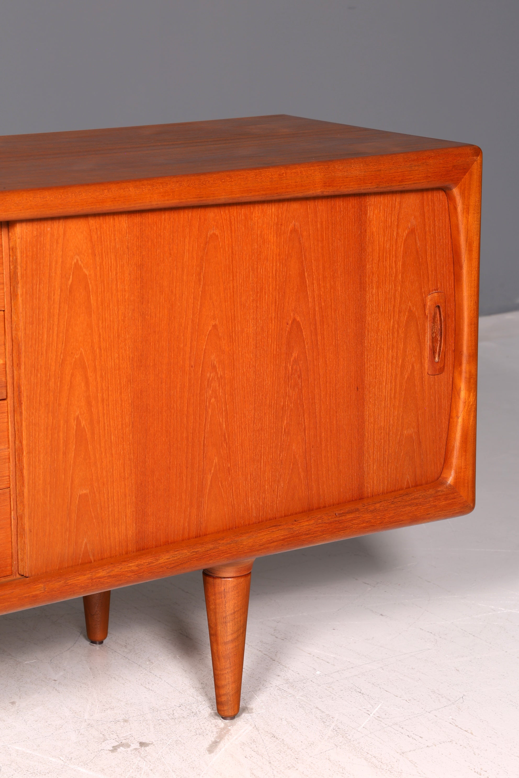Beeindruckendes Original H.P. Hansen XXL Sideboard Teak Holz TV Kommode Lowboard Danish Design Vintage Schrank