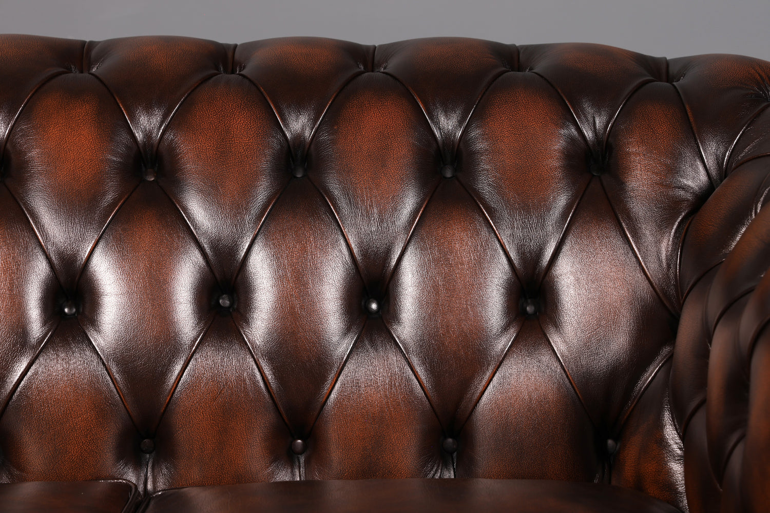 Beautiful Original Chesterfield Centurion 2-Seater Couch Real Leather Sofa English UK Leather Sofa Antique