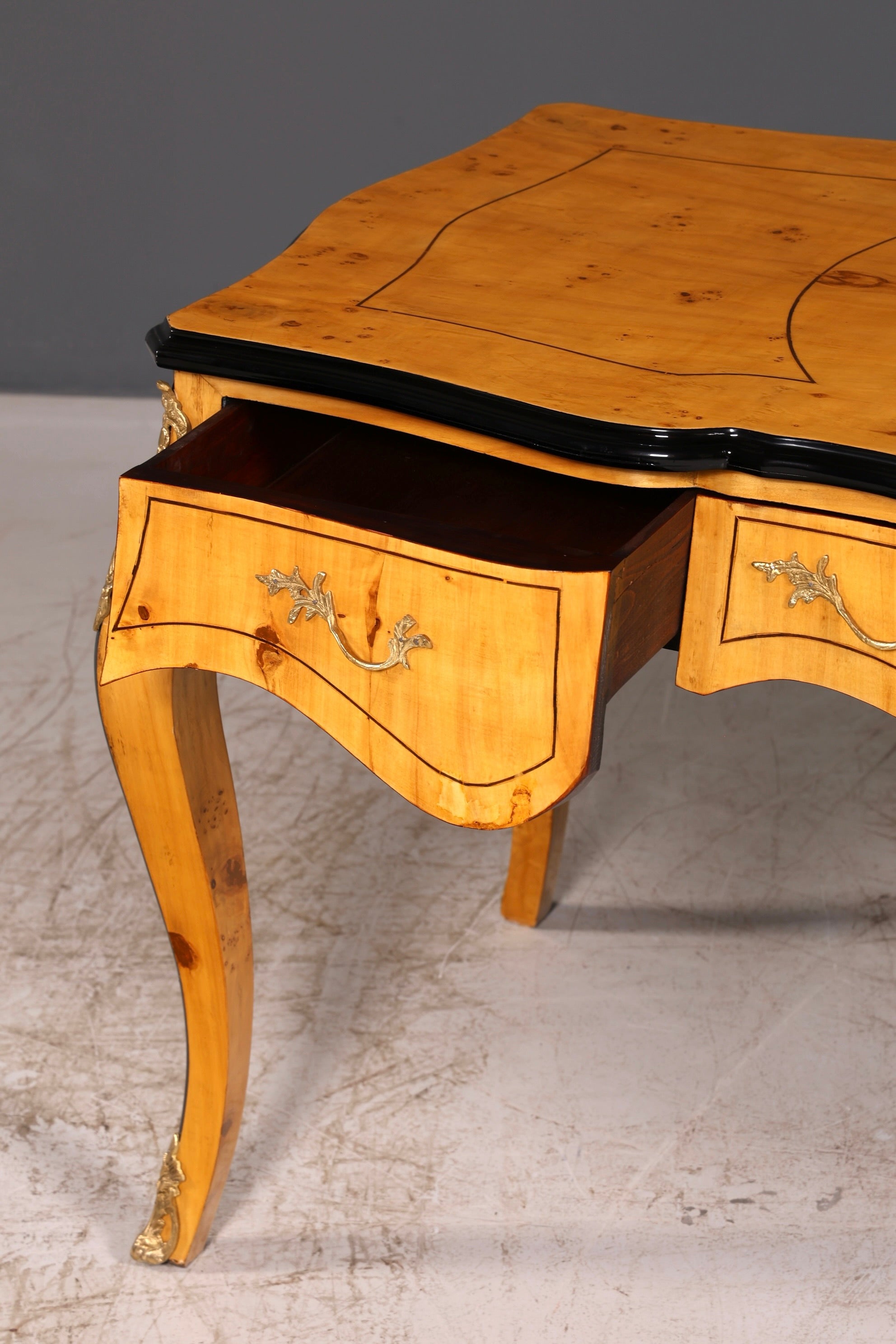Wunderschöner Louis XV Stil Schreibtisch French Office Desk Antik Stil Bürotisch Massivholz