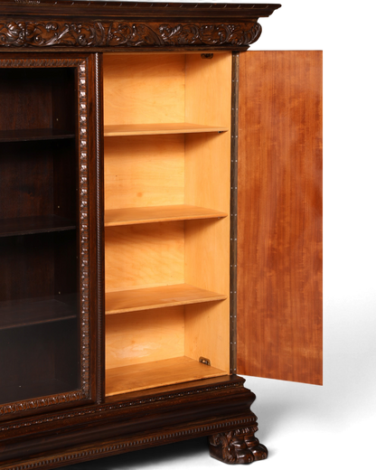 Hauptstadt Möblerei Neorenaissance Bücherschrank aus dunklem Echtholz mit offenen Regalfächern und Schnitzereien