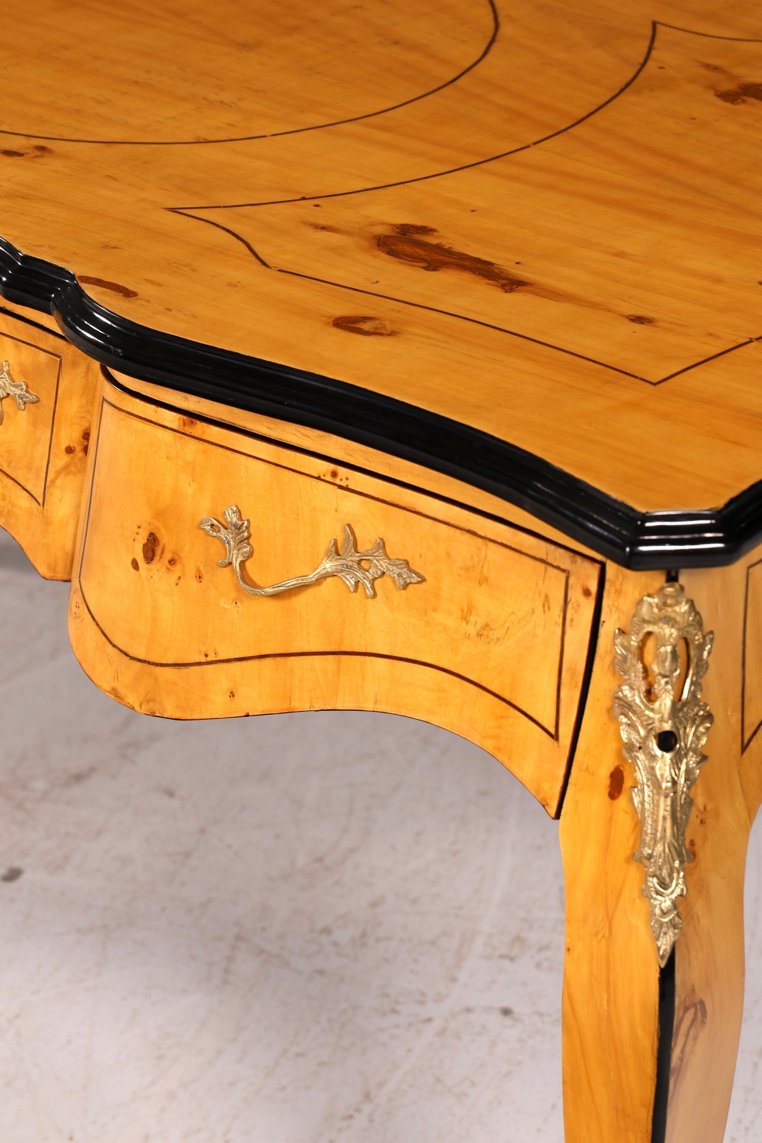Wunderschöner Louis XV Stil Schreibtisch French Office Desk Antik Stil Bürotisch Massivholz
