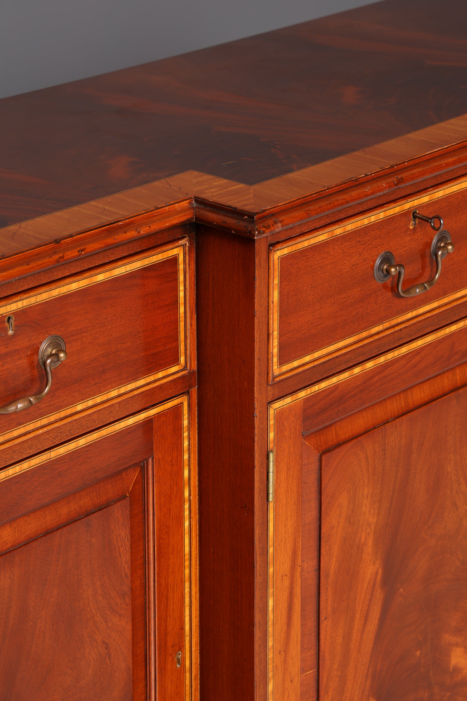 Wunderschönes Englisches Sideboard Mahagoni Schrank 60er Buffetschrank Kommode Anrichte Vintage