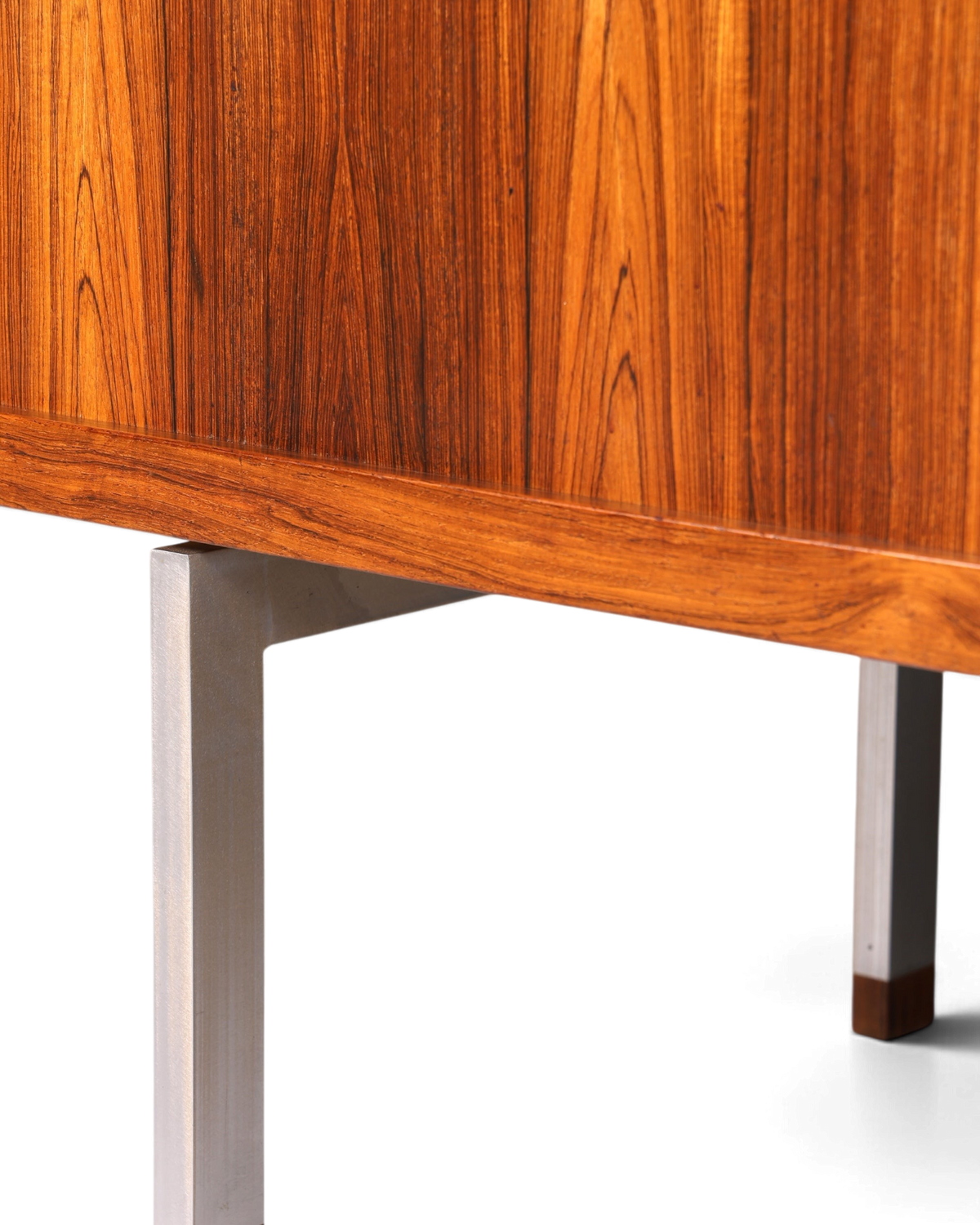 Beeindruckendes Original Hans J. Wegner für RY Møbler Modell RY 25 Sideboard Palisander Holz TV Kommode Vintage Schiebetür Schrank 1 von 2