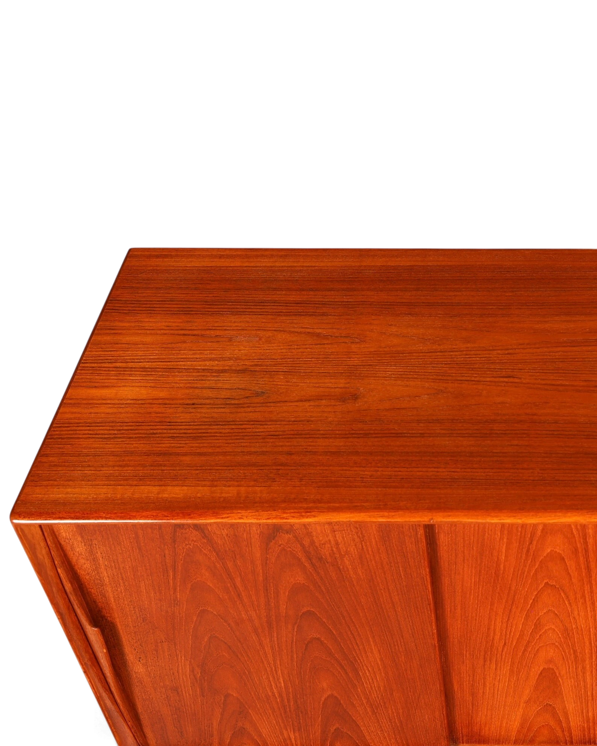 Hauptstadt Möblerei Dyrlund Mid Century Sideboard aus hochwertigem Teakholz mit markanter Maserung