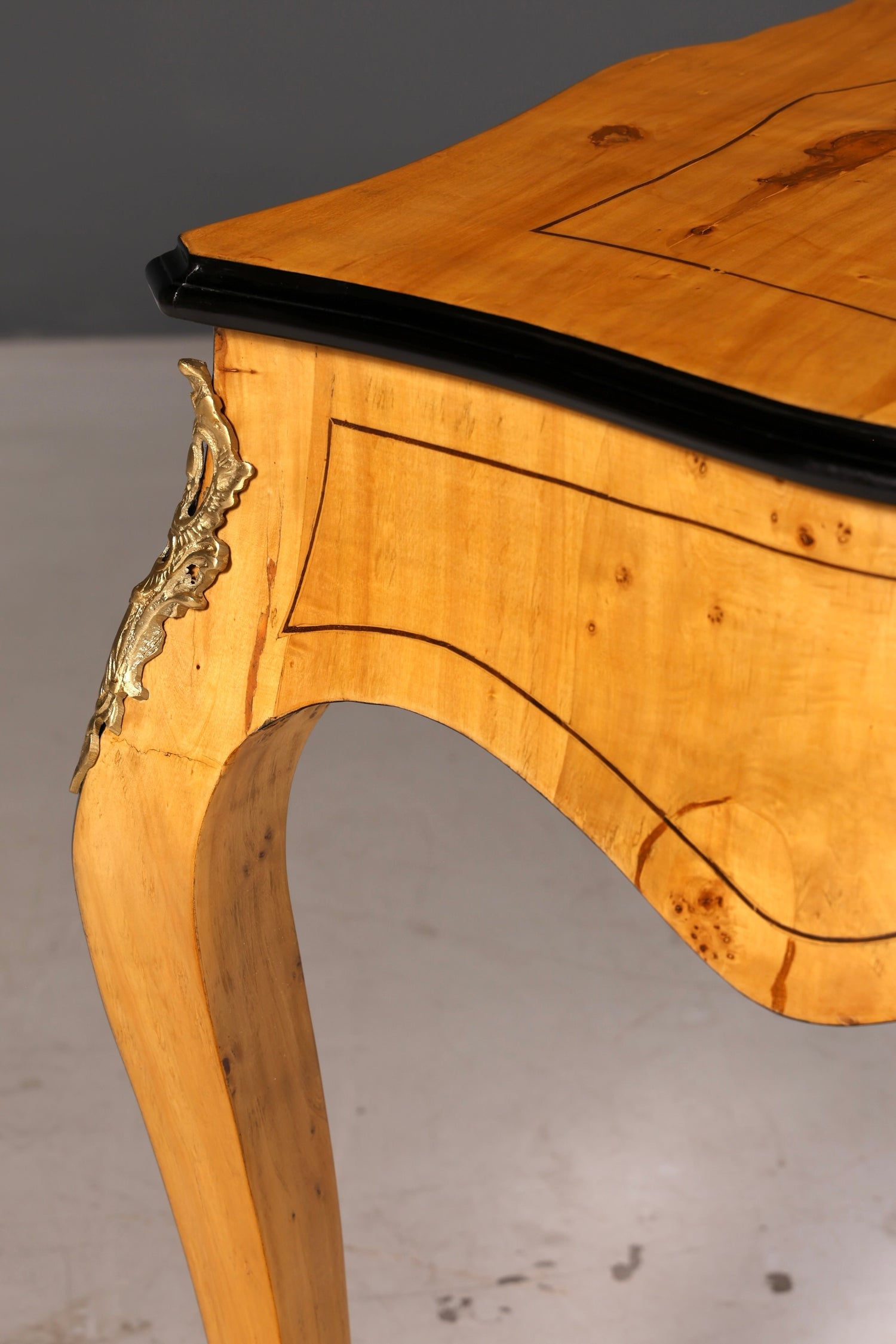 Wunderschöner Louis XV Stil Schreibtisch French Office Desk Antik Stil Bürotisch Massivholz